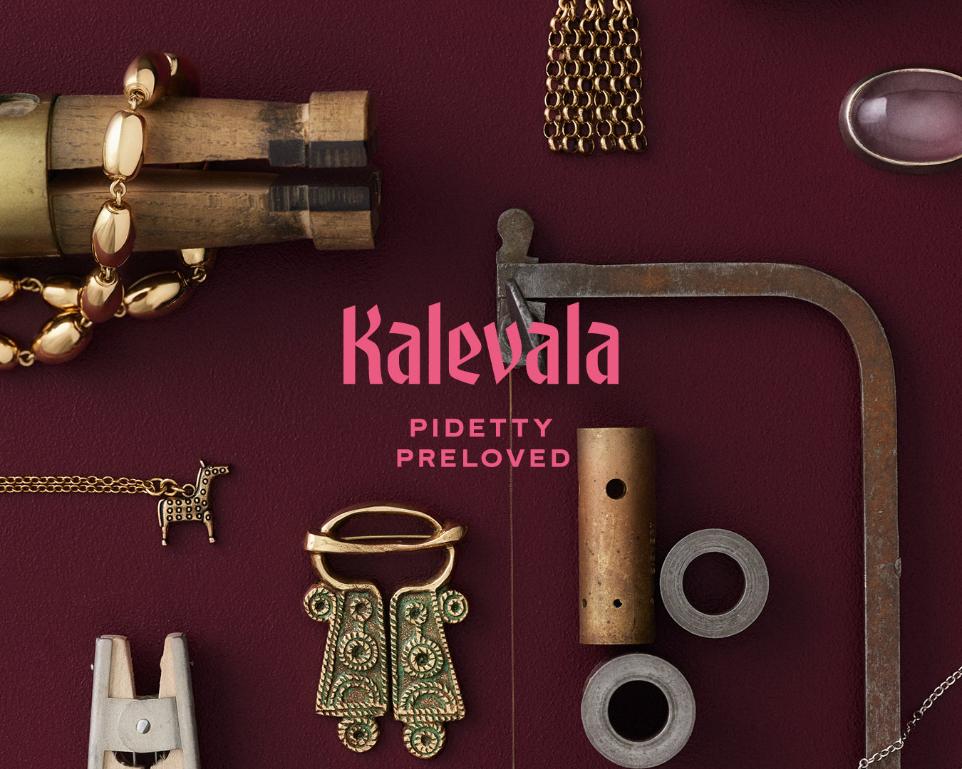 Kalevala-Pidetty-sormukset-juhlakauteen