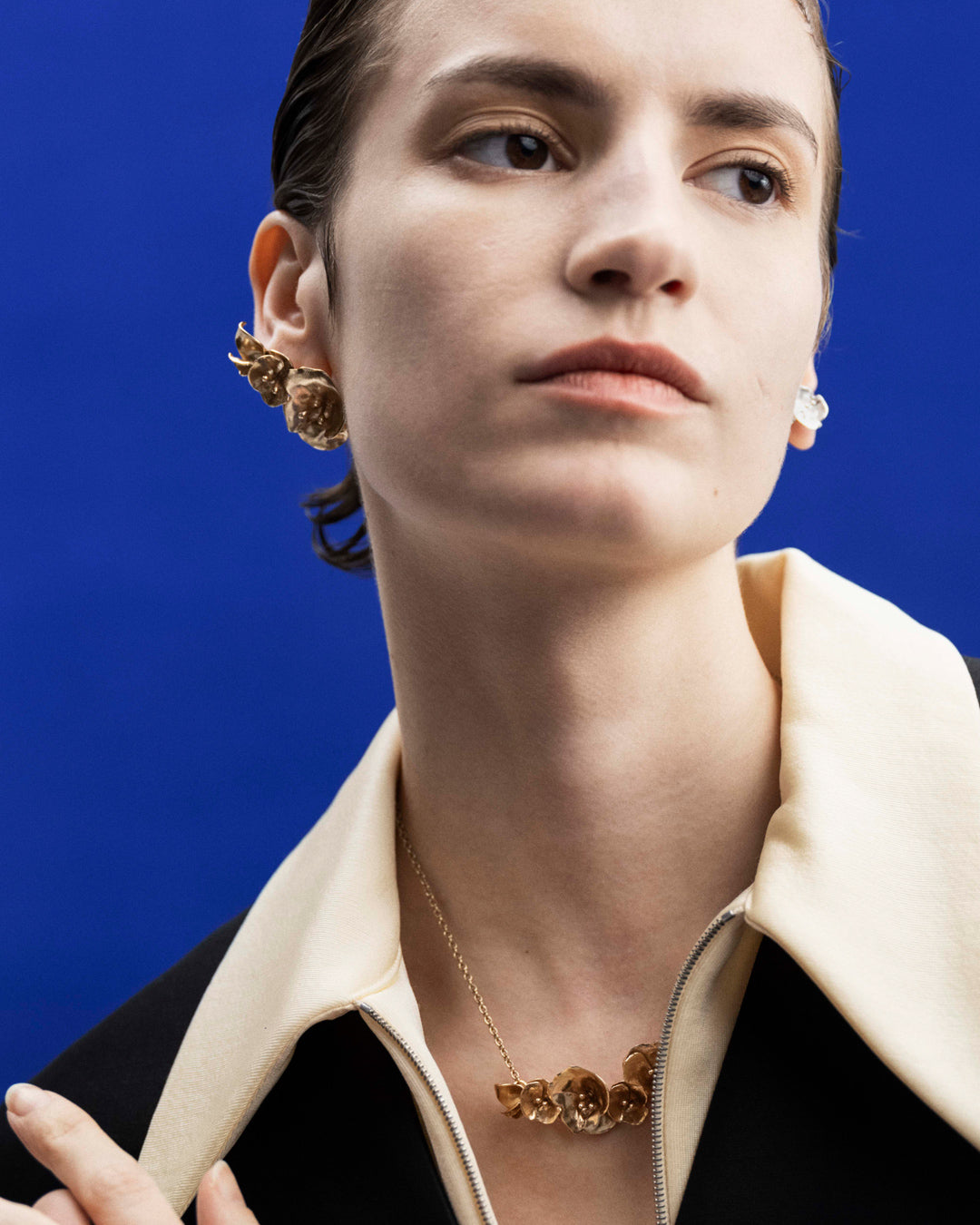 Kesäyön ruusu -kaulakoru hopea