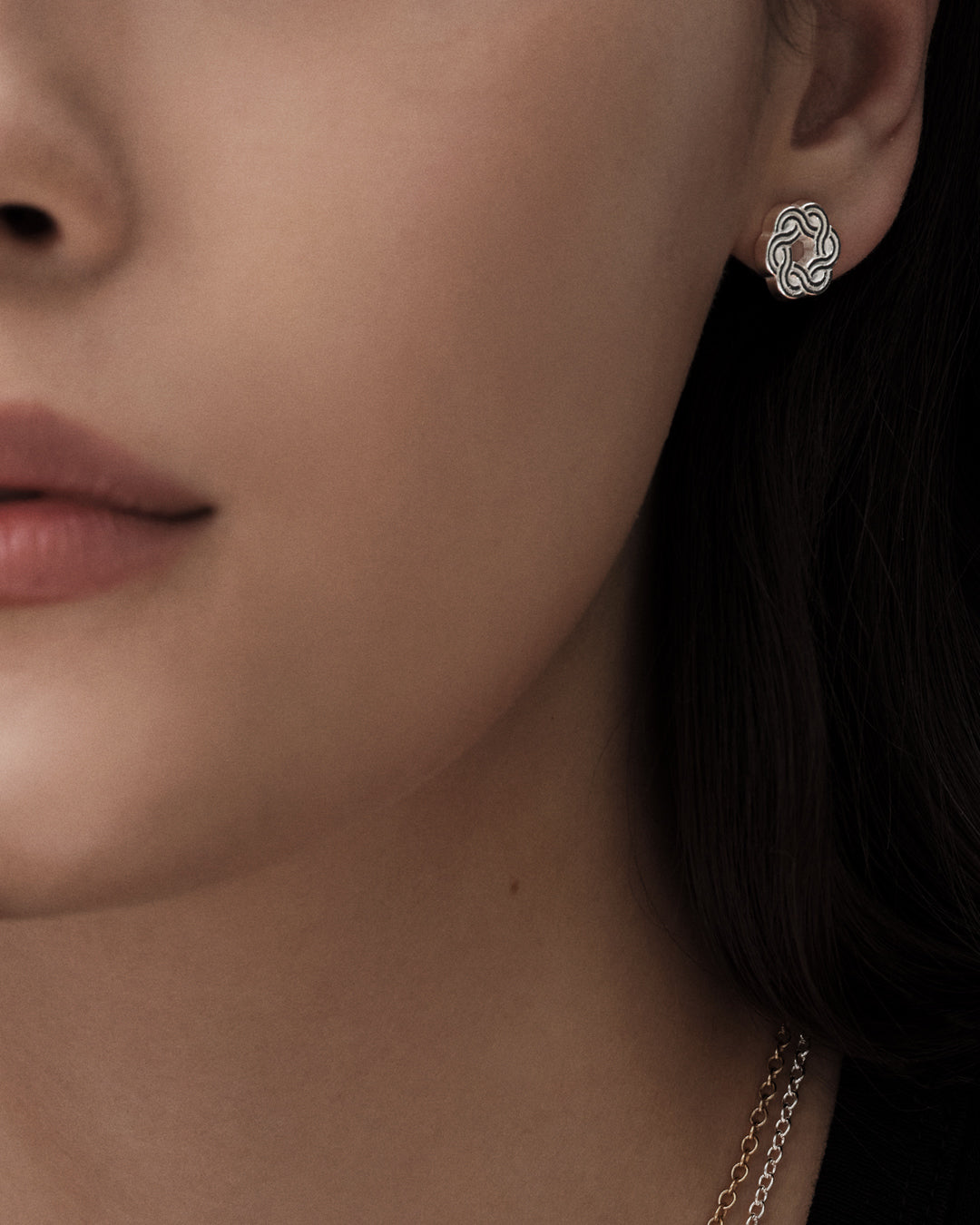 Louhetar-korvakorut pronssi mini