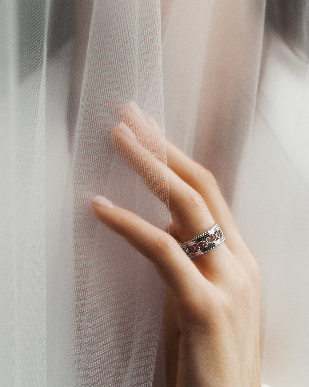 Filigraani-sormus 5mm valkokulta