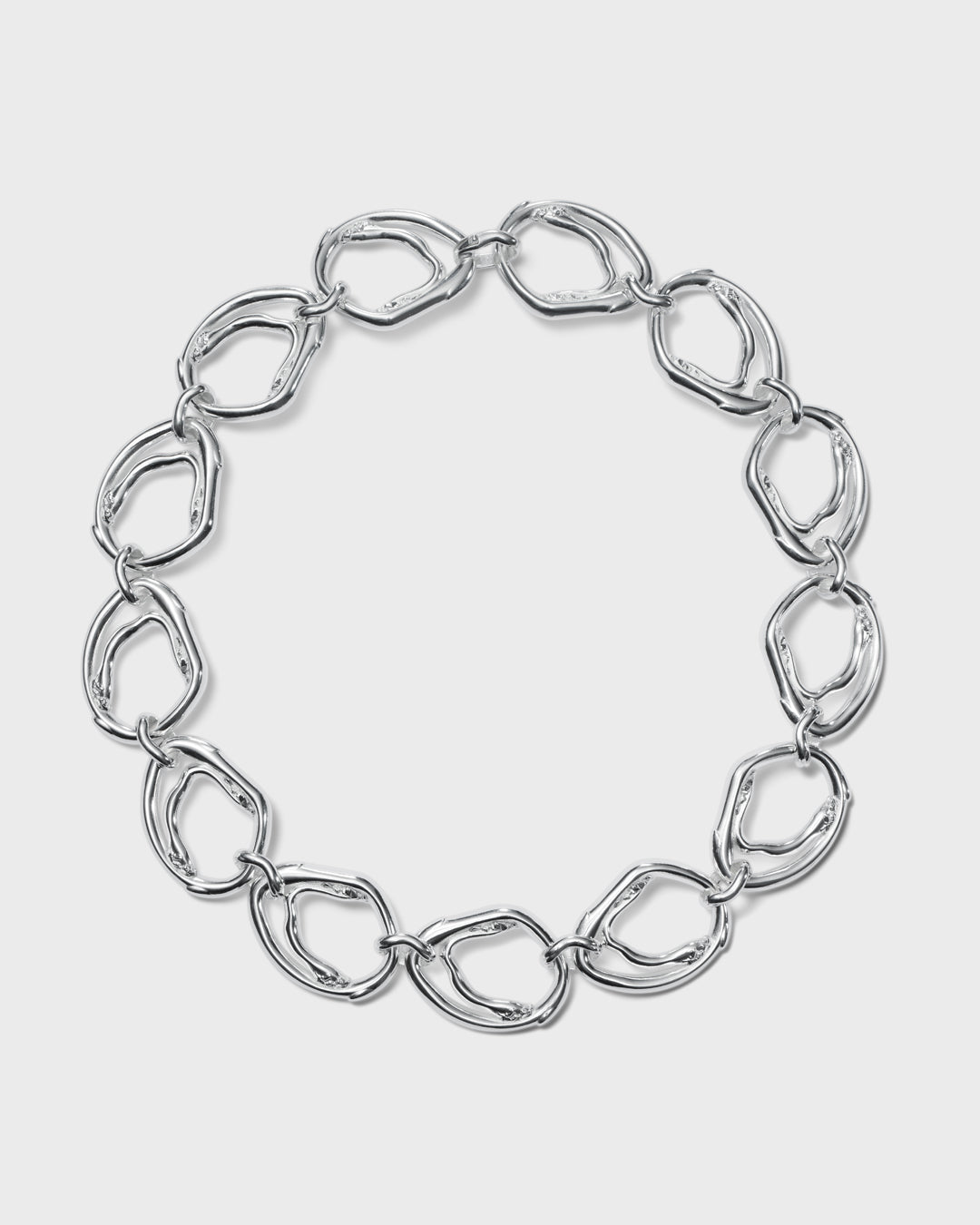 Männyt-kaulakoru hopea