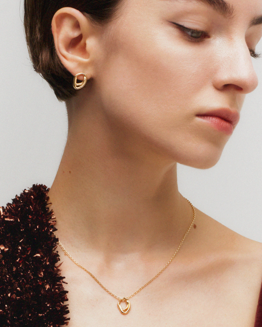 Männyt-riipus kulta 14K