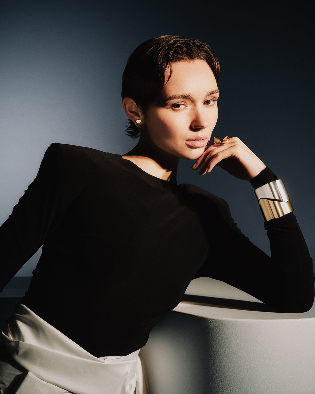 Alluring ring bronze