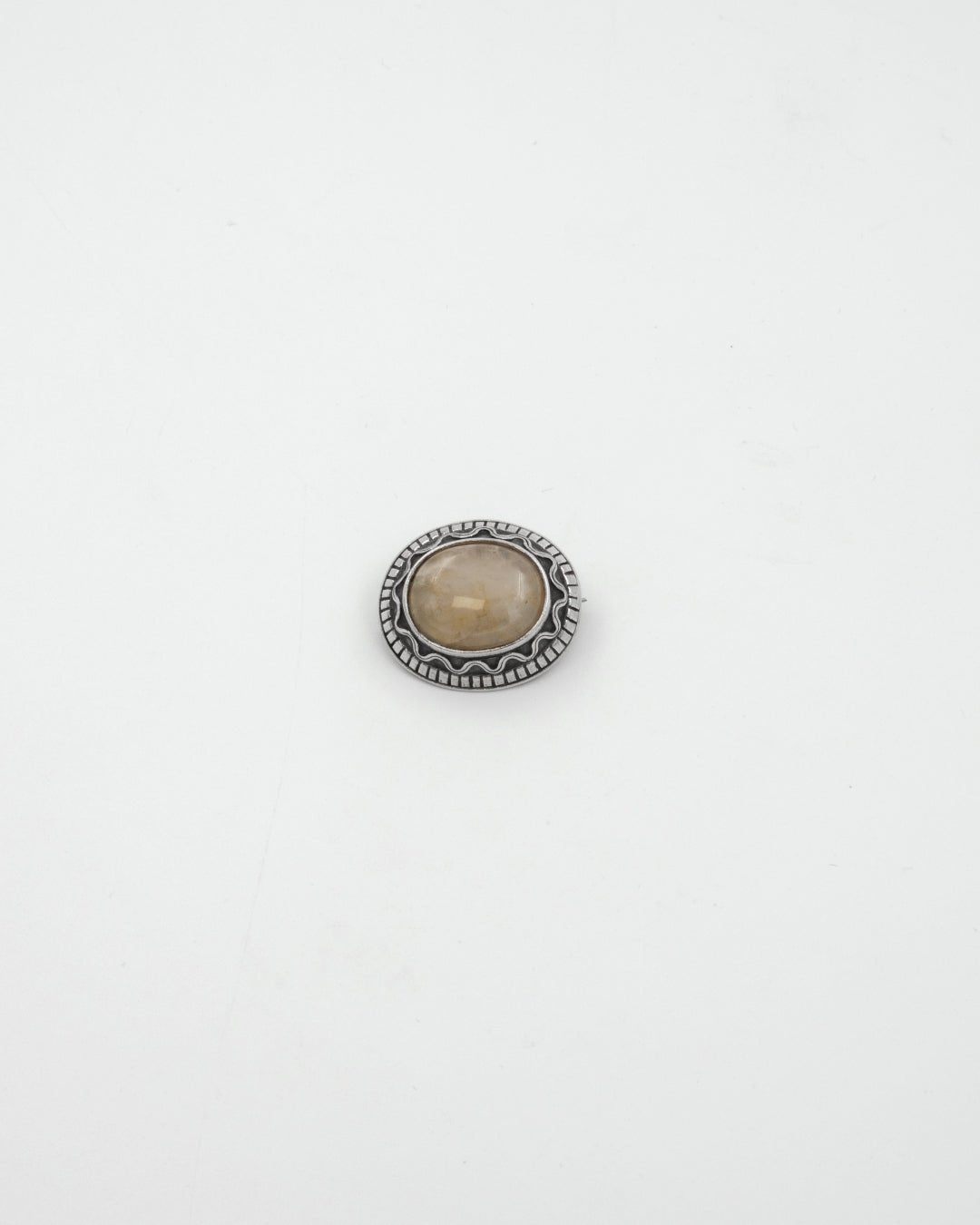 Pidetty 1639-solki hopea aurinkokvartsi