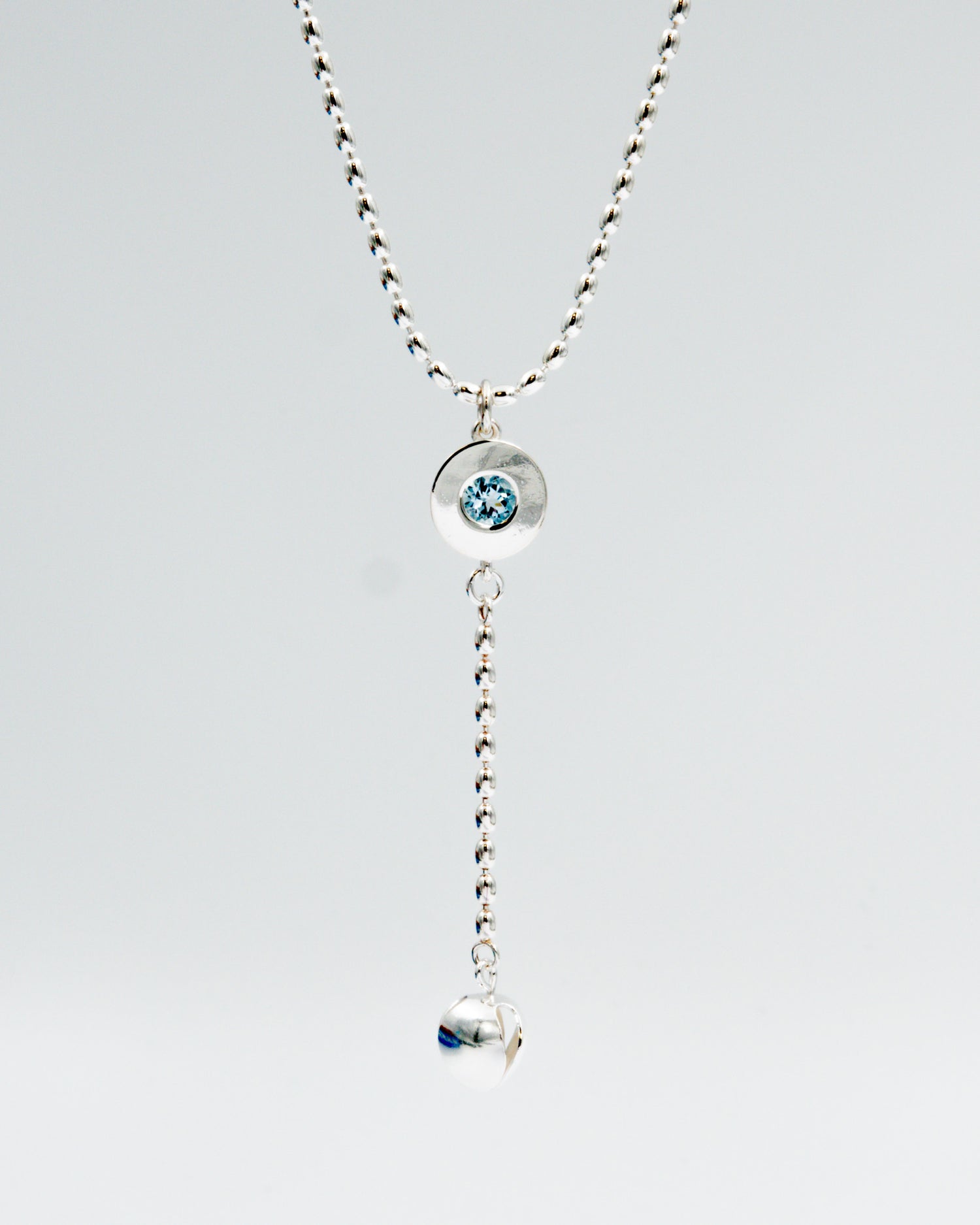 Pidetty Lähde-riipus iso 45 cm hopea topaasi