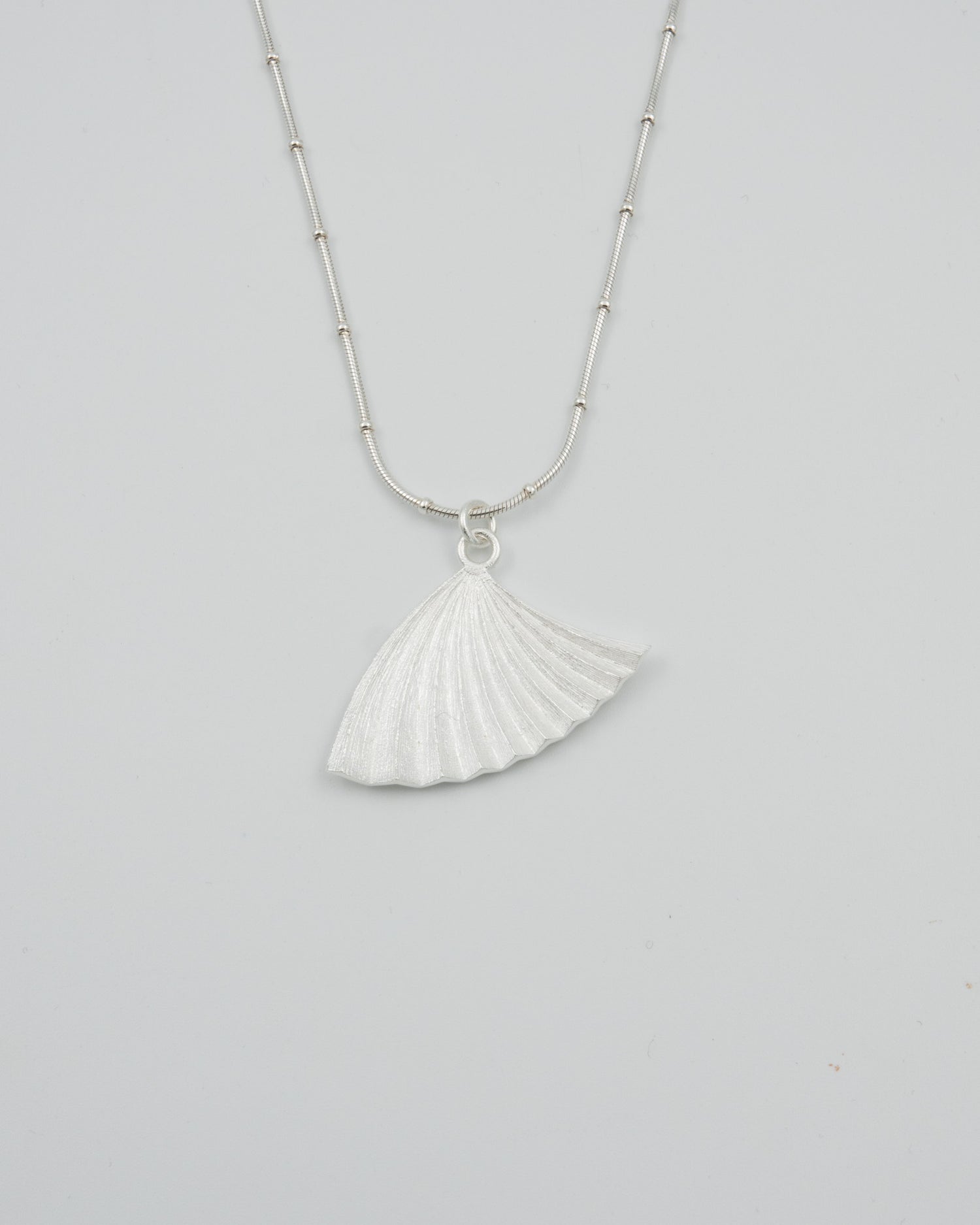 Held Plisé pendant 45 cm silver