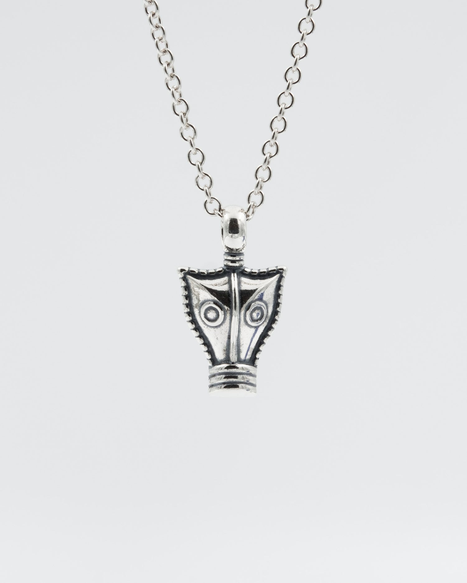 Pidetty Lohikäärme-riipus 50 cm hopea