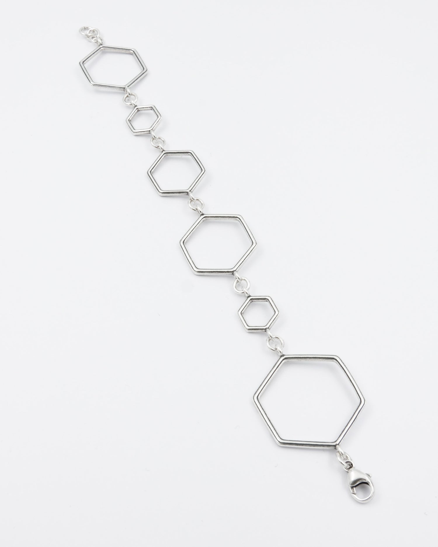 Pidetty Made in Hki Chydenia -rannekoru hopea