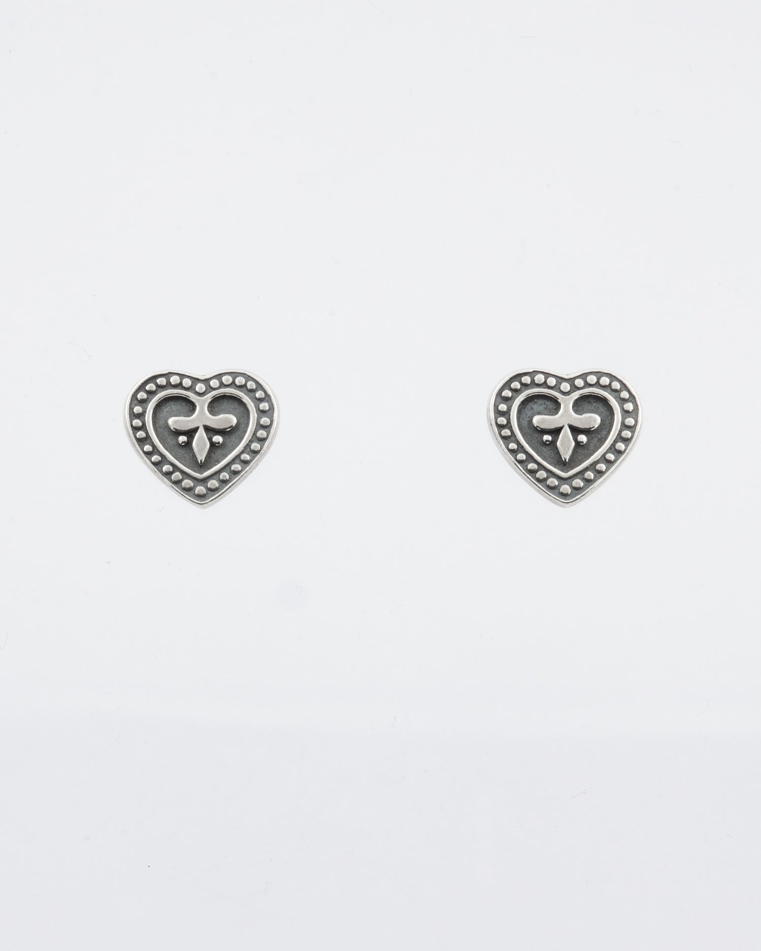 Pidetty Pustan sydän -korvakorut hopea