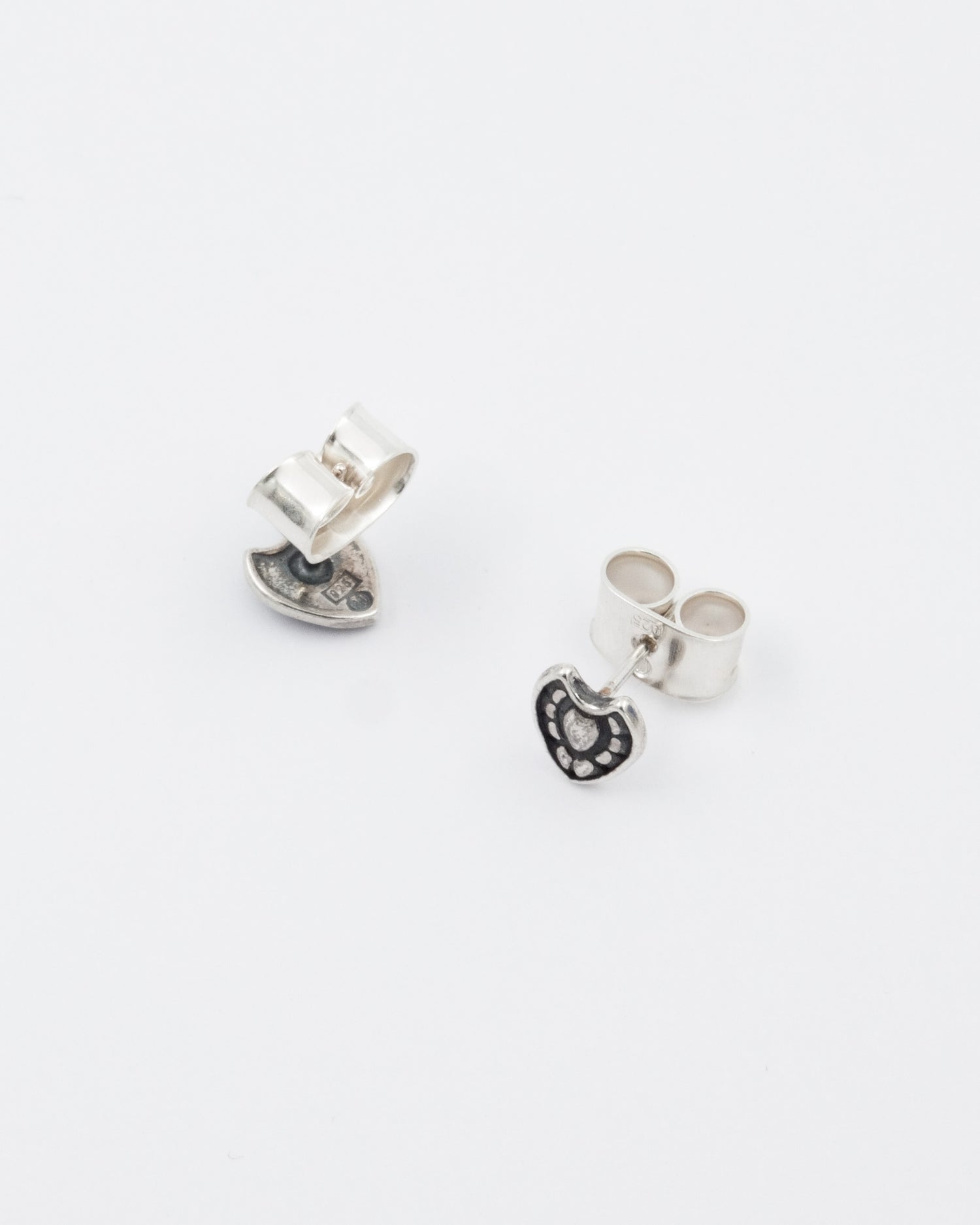 Kept Helinä stud earrings silver
