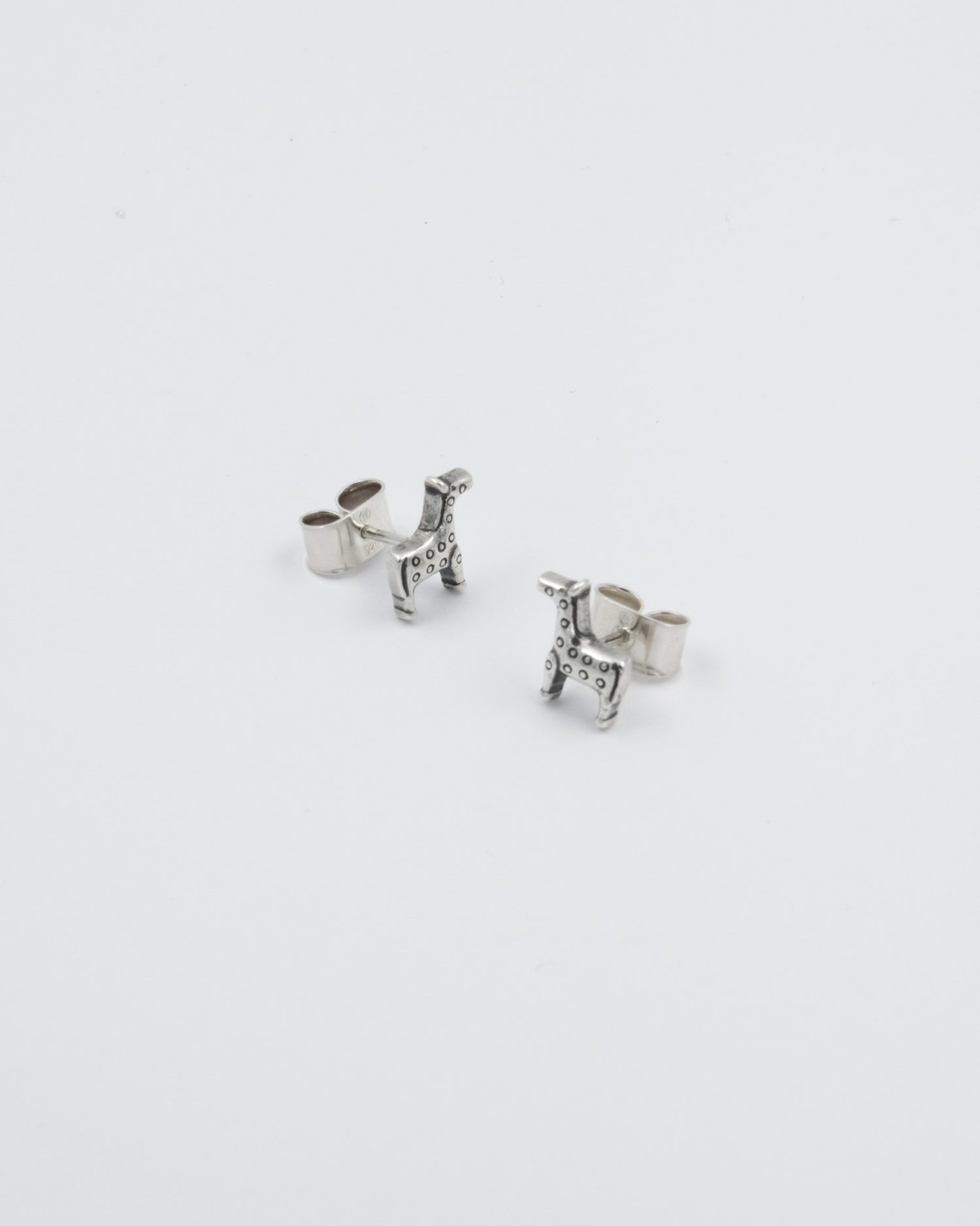 Kept Runoratsu stud earrings silver