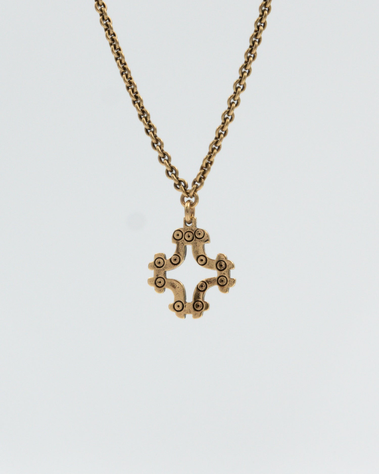 Pidetty Köyliön risti pronssi 70 cm