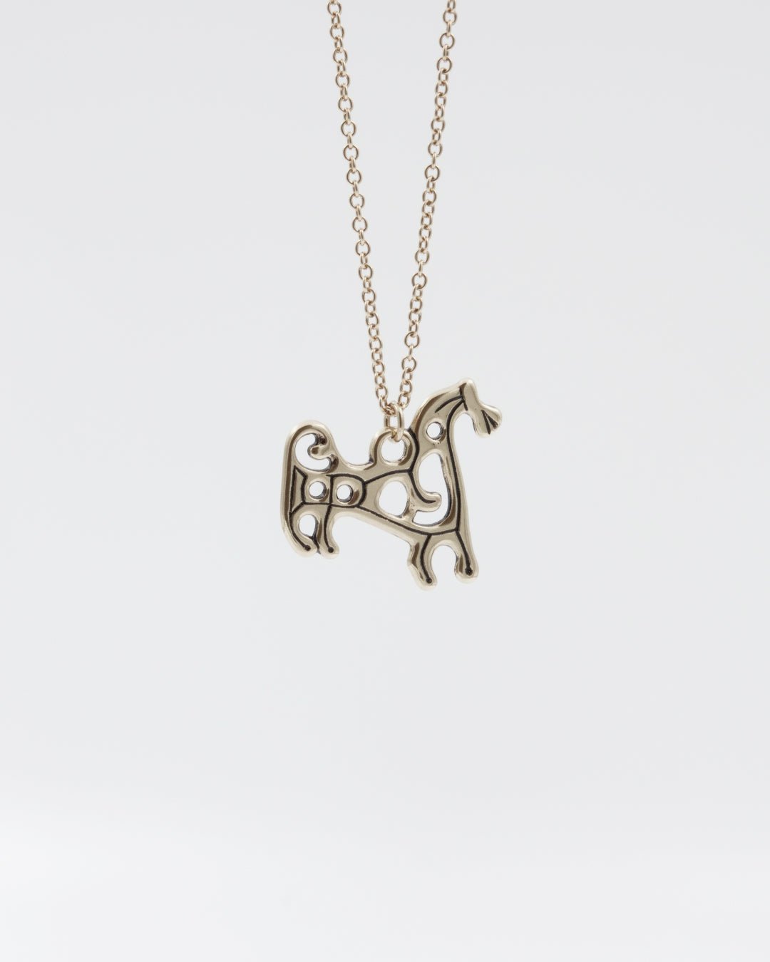 Pidetty Suomussalmen hevonen -riipus pieni pronssi