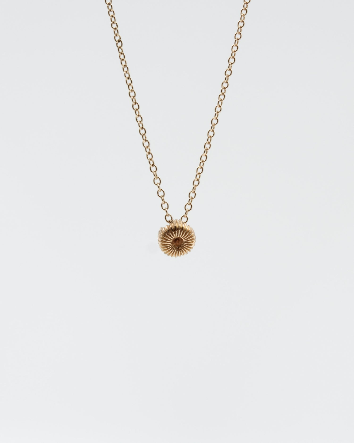 Pidetty Pyörre-riipus 45 cm pronssi