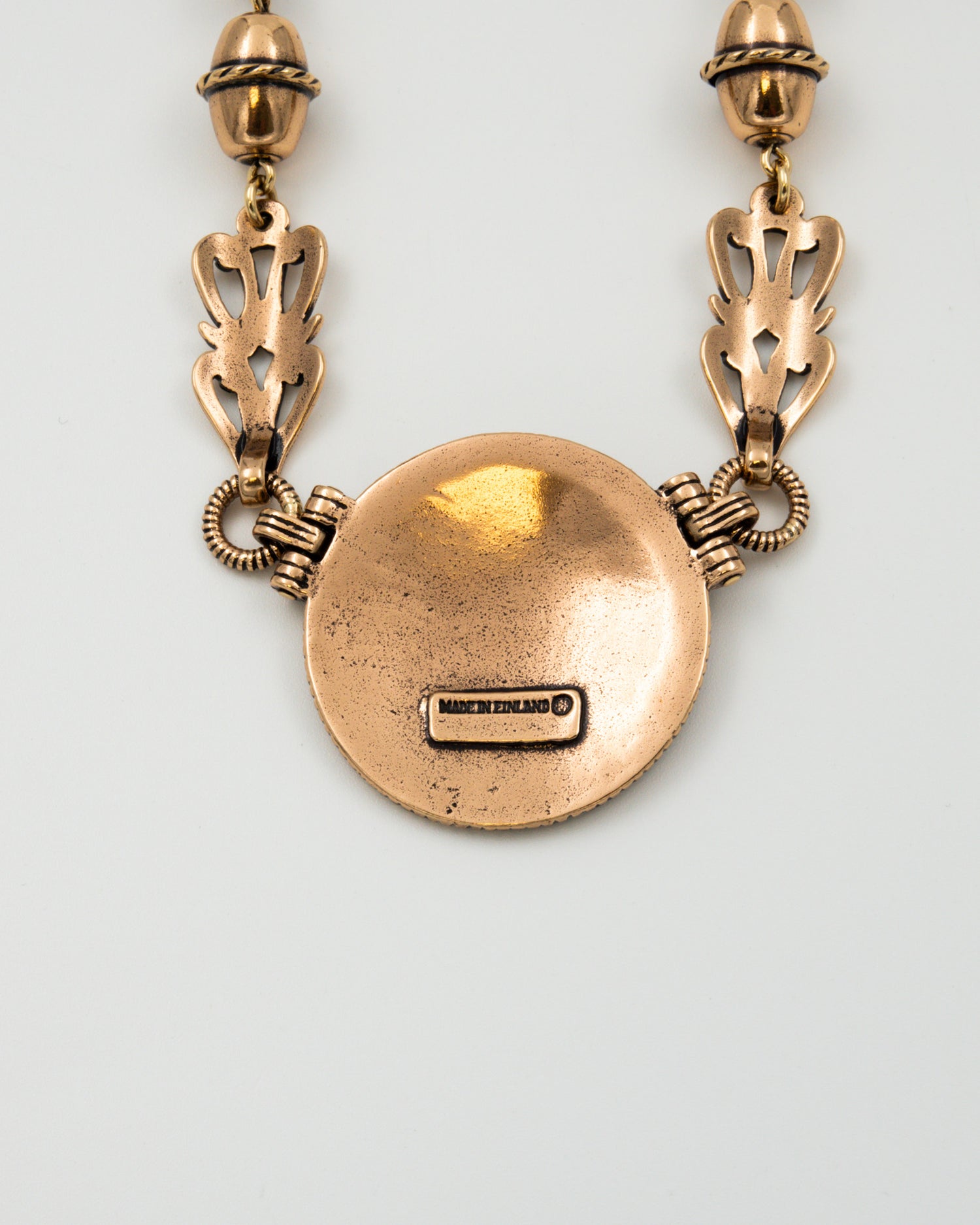 Pidetty Aurinkoleijona-kaulakoru 42 cm iso pronssi