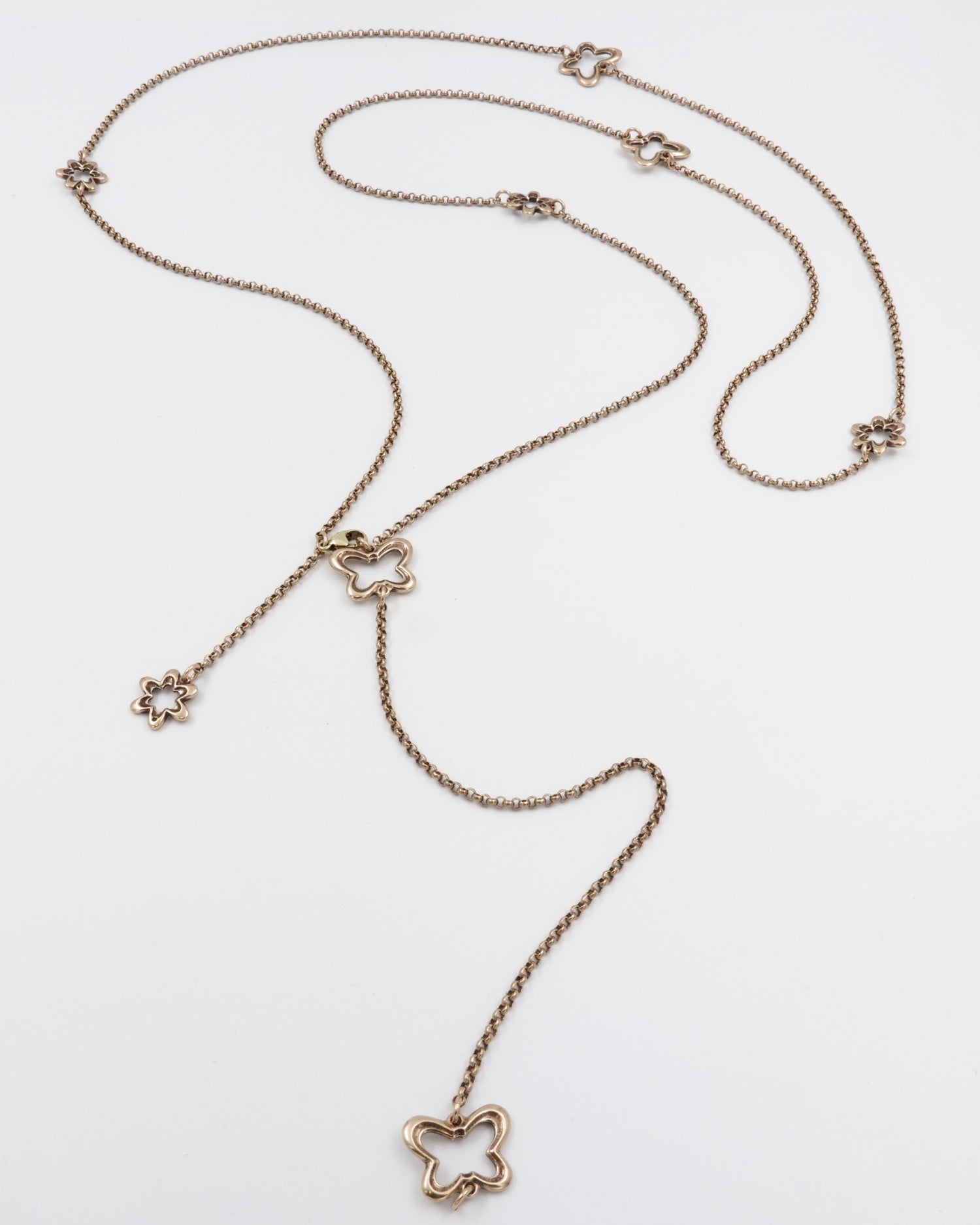 Pidetty Ilona-kaulakoru pronssi