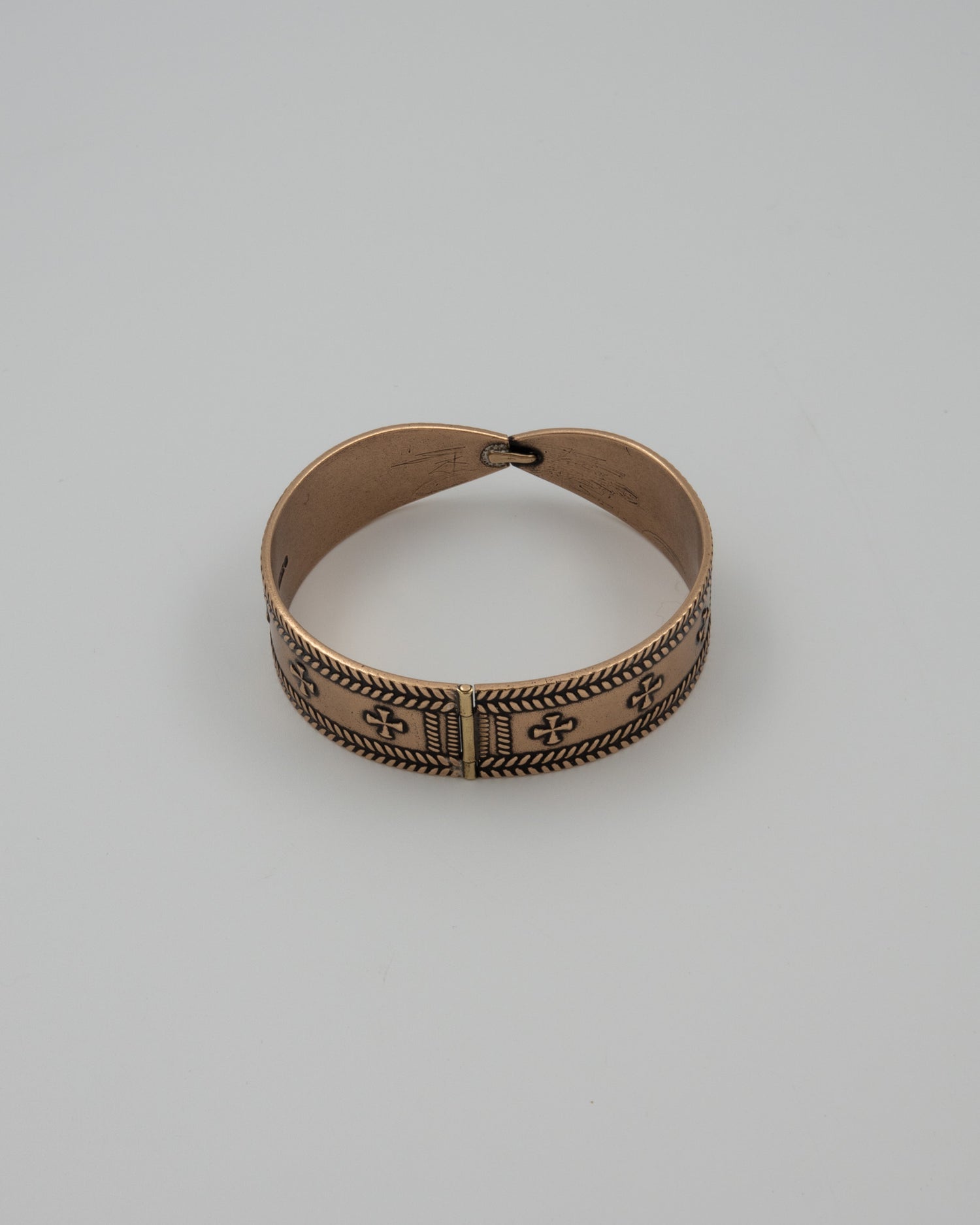 Pidetty Maarian rannekoru pronssi