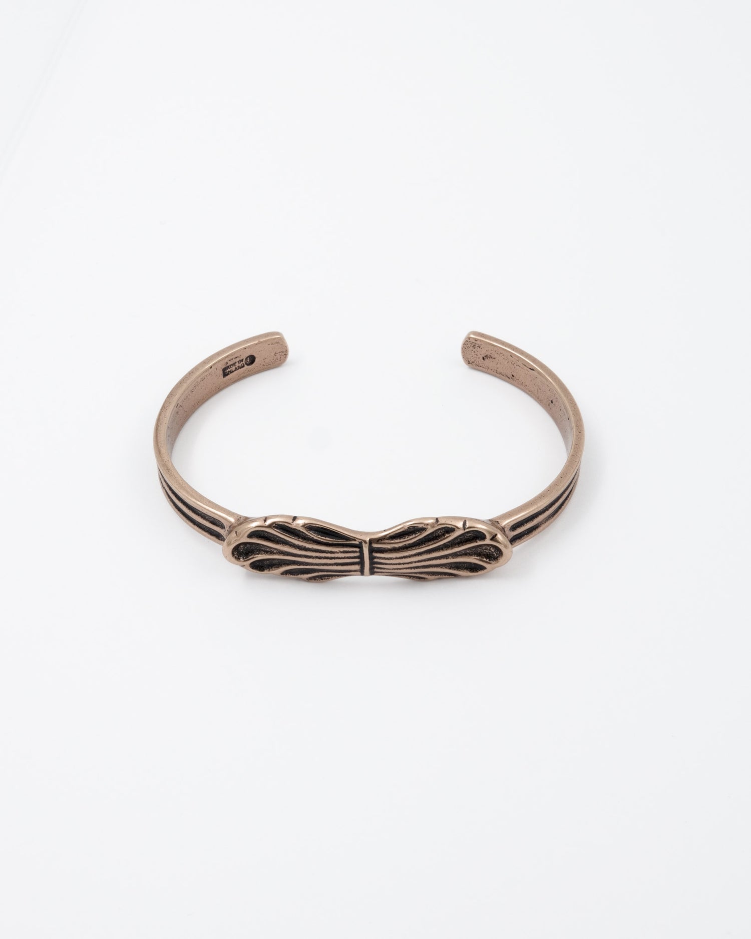 Pidetty Lehti-rannekoru pronssi