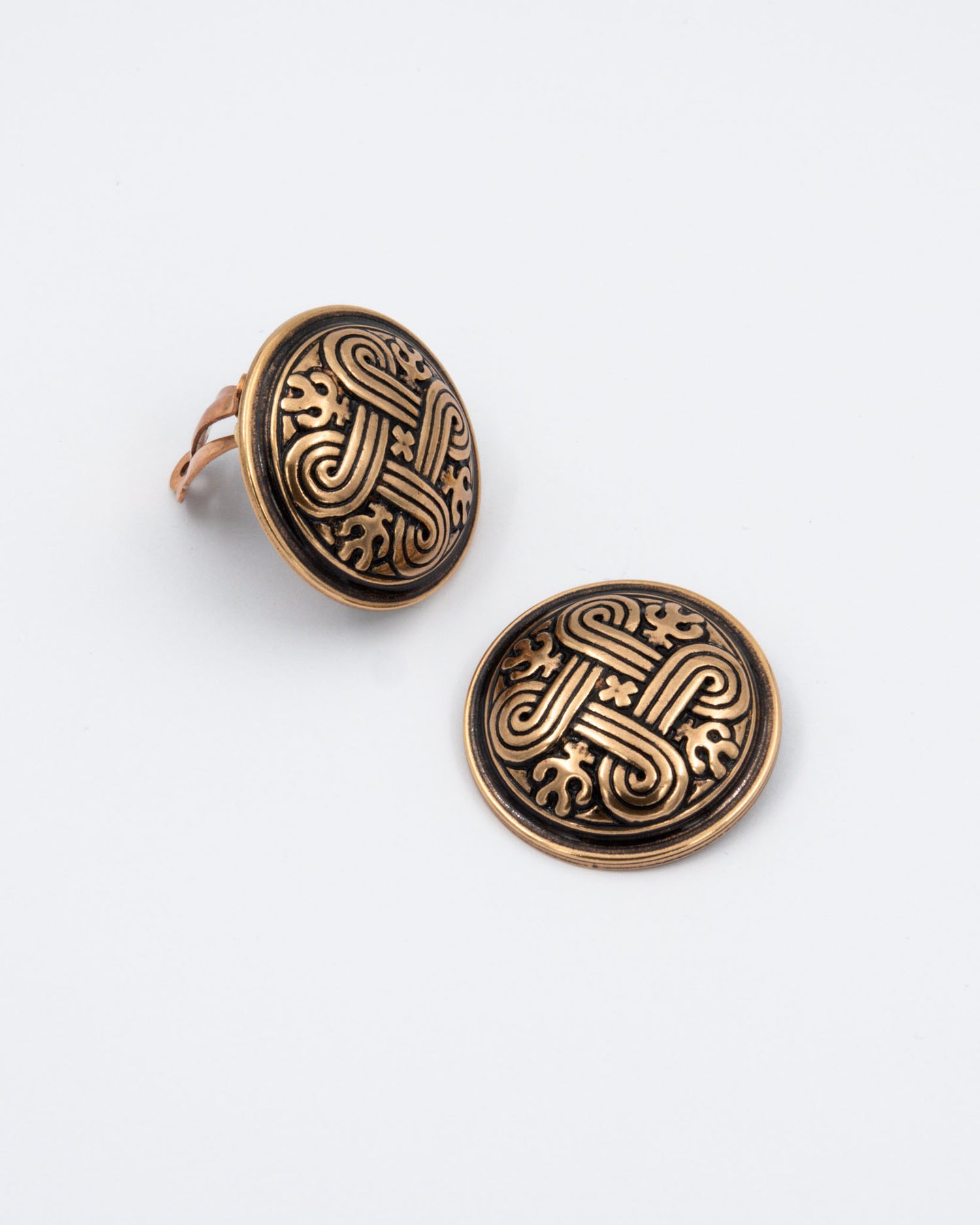 Pidetty Hannunvaakuna-korvakorut iso pronssi klipsi