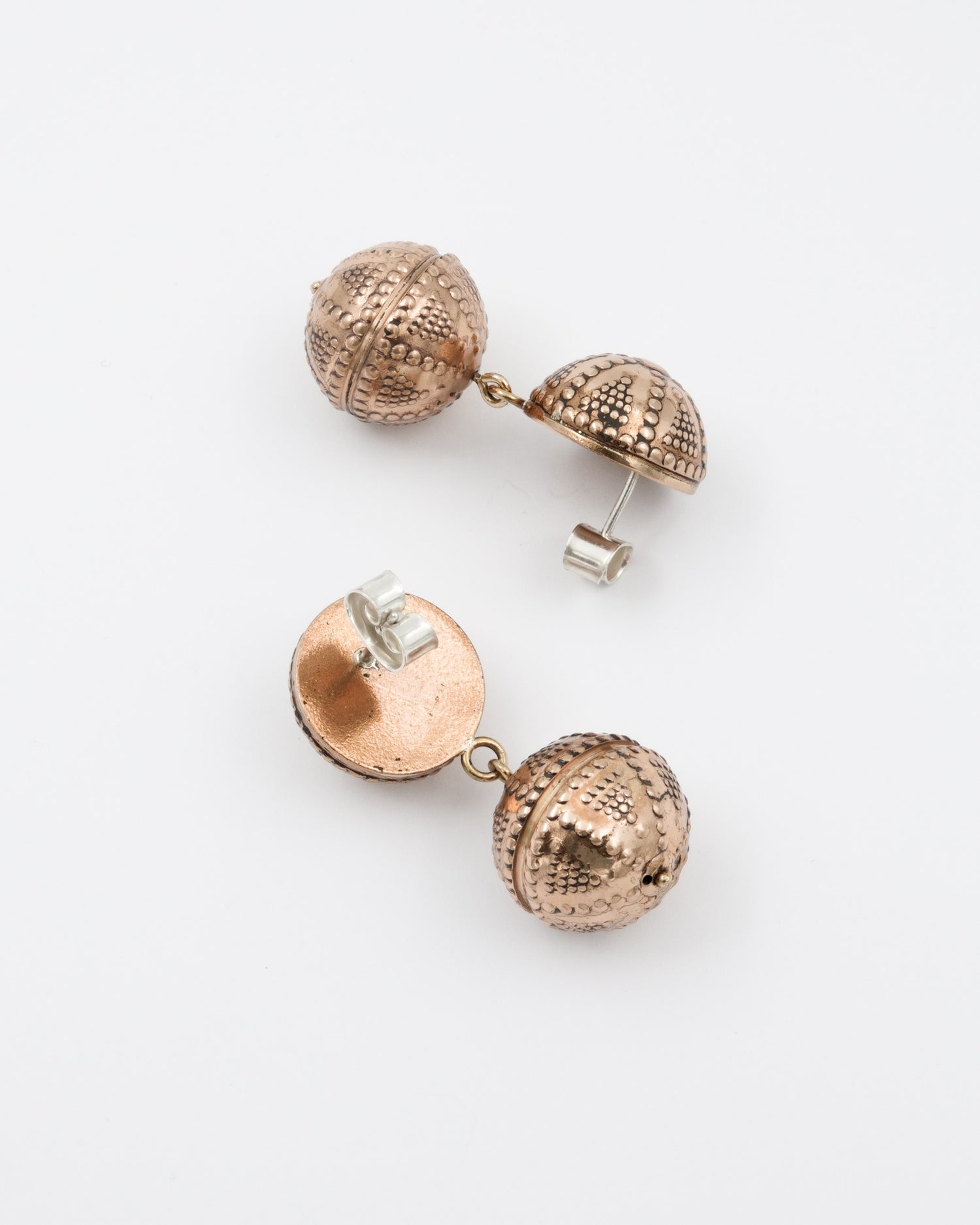 Pidetty Halikon filigraanipallokorvakorut 2-osainen pronssi