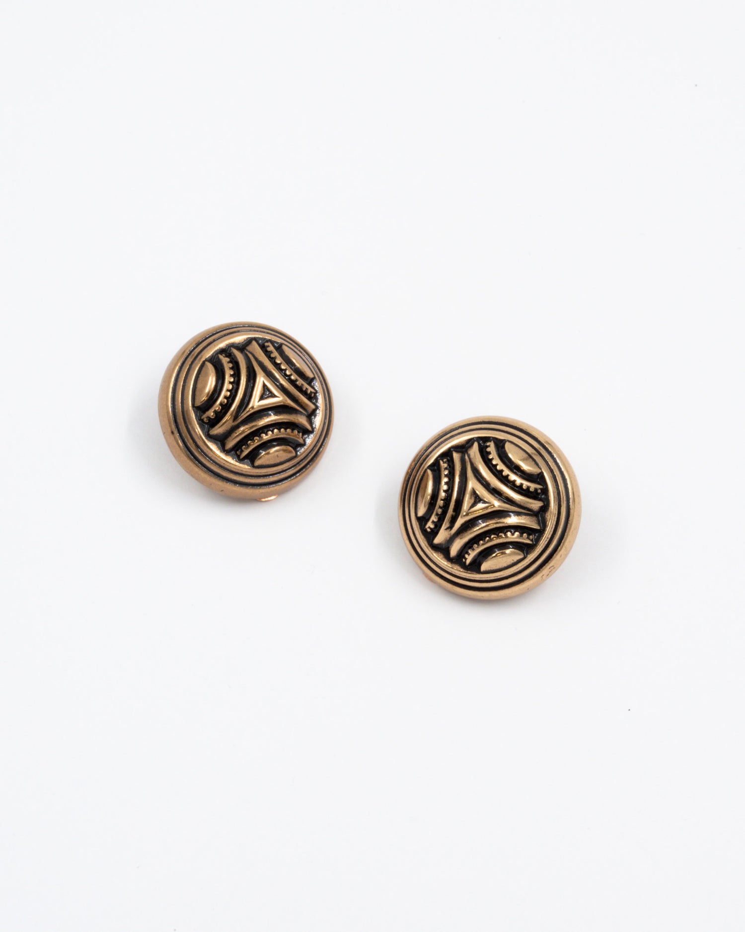 Pidetty Vähäkyrön nappi -korvakorut pronssi klipsi