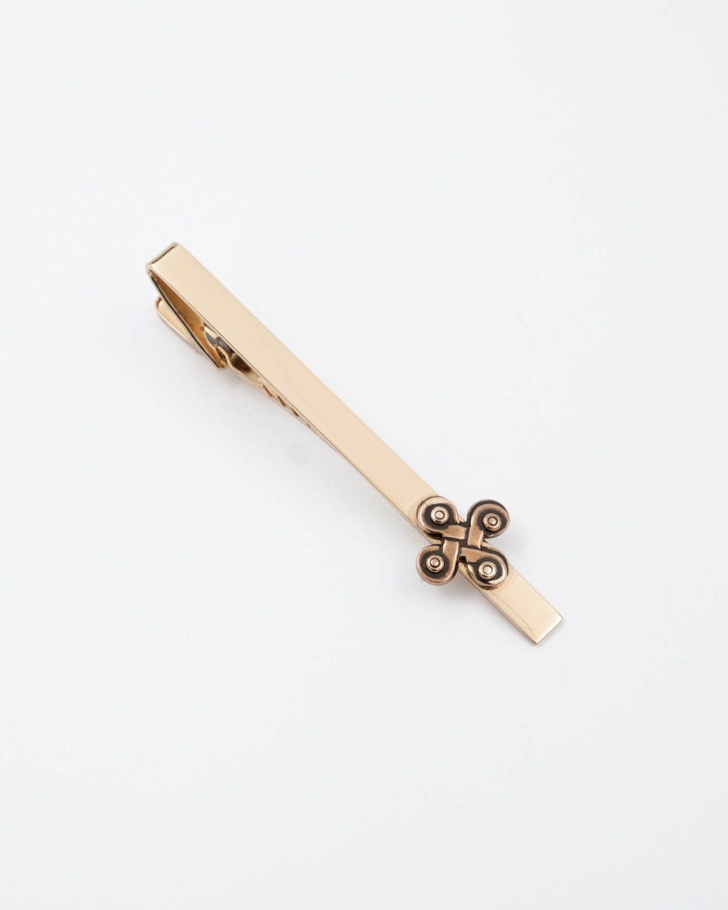 Pidetty Hannunvaakuna-solmioneula pronssi