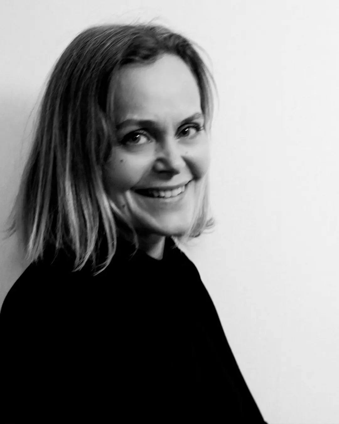 Muotoilija-Taru-Harmaala-Chaloff