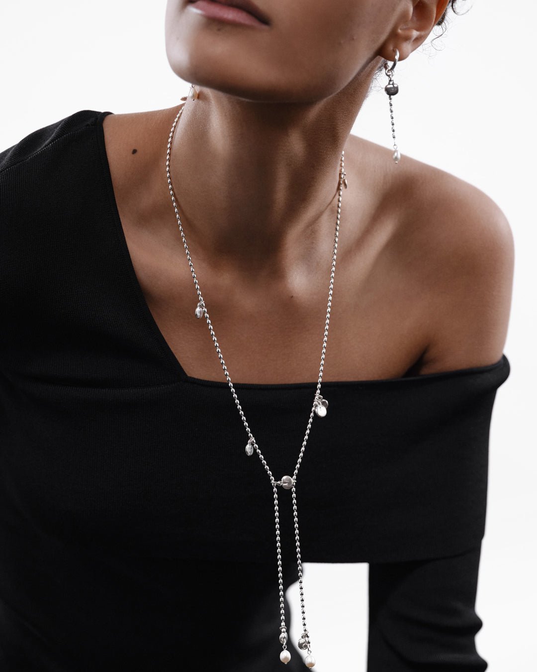 Vanamo-kaulakoru hopea