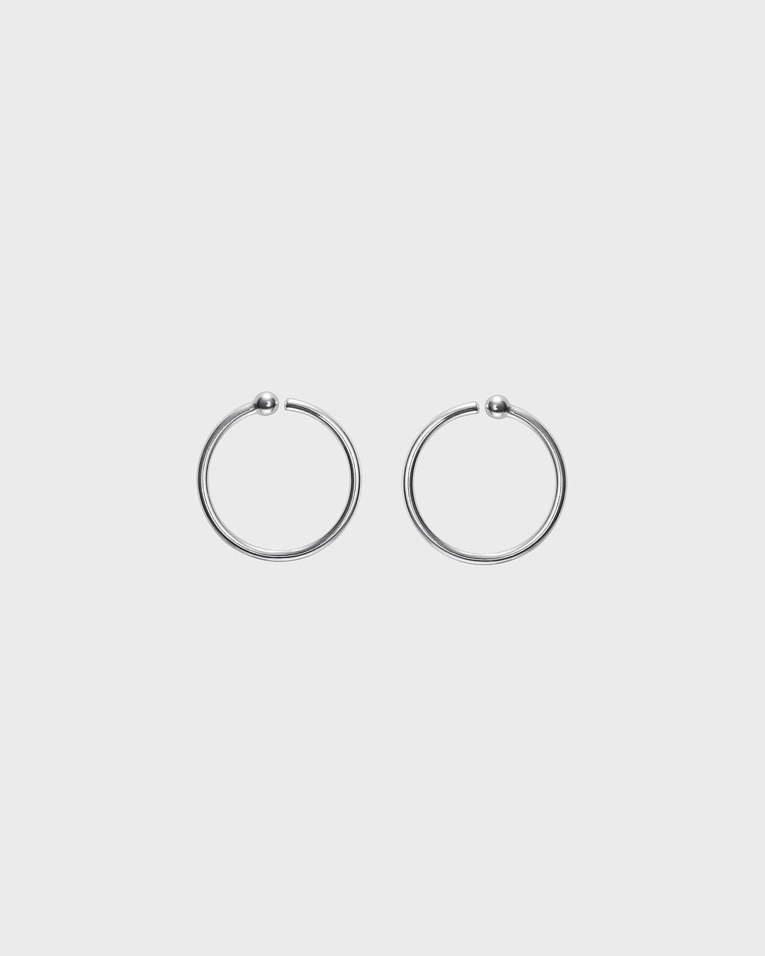 Amuletti-korvarenkaat hopea