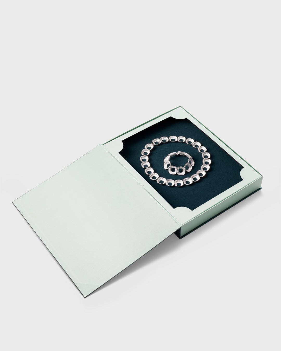 Kaiho-kaulakoru hopea