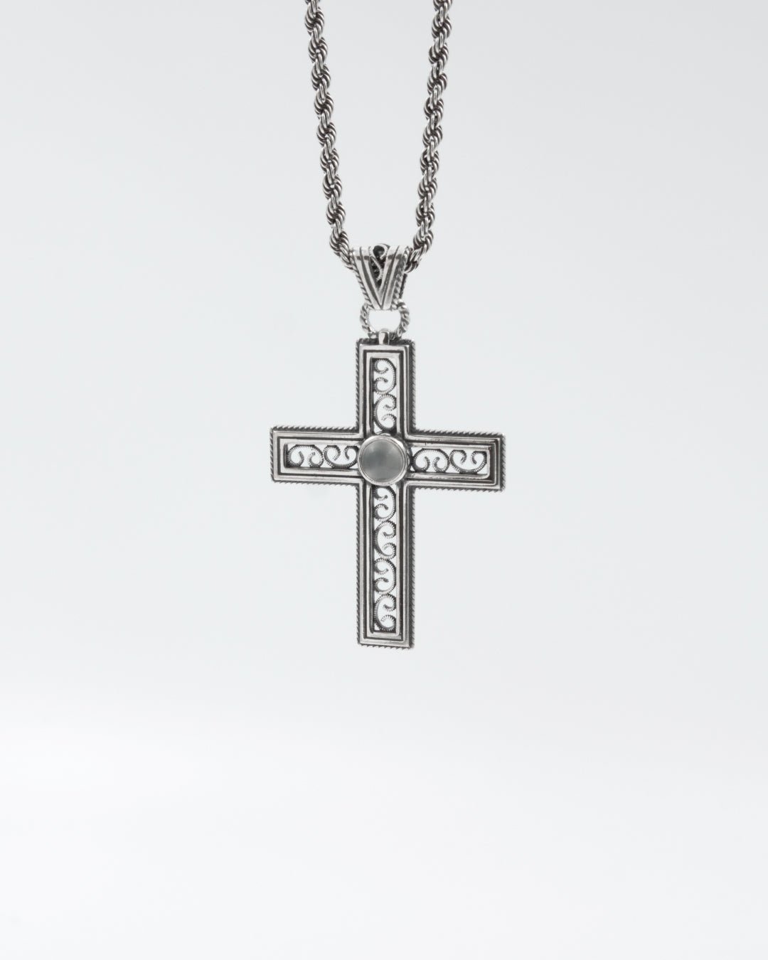 Pidetty Filigraani-riipus 60 cm hopea kuukivi