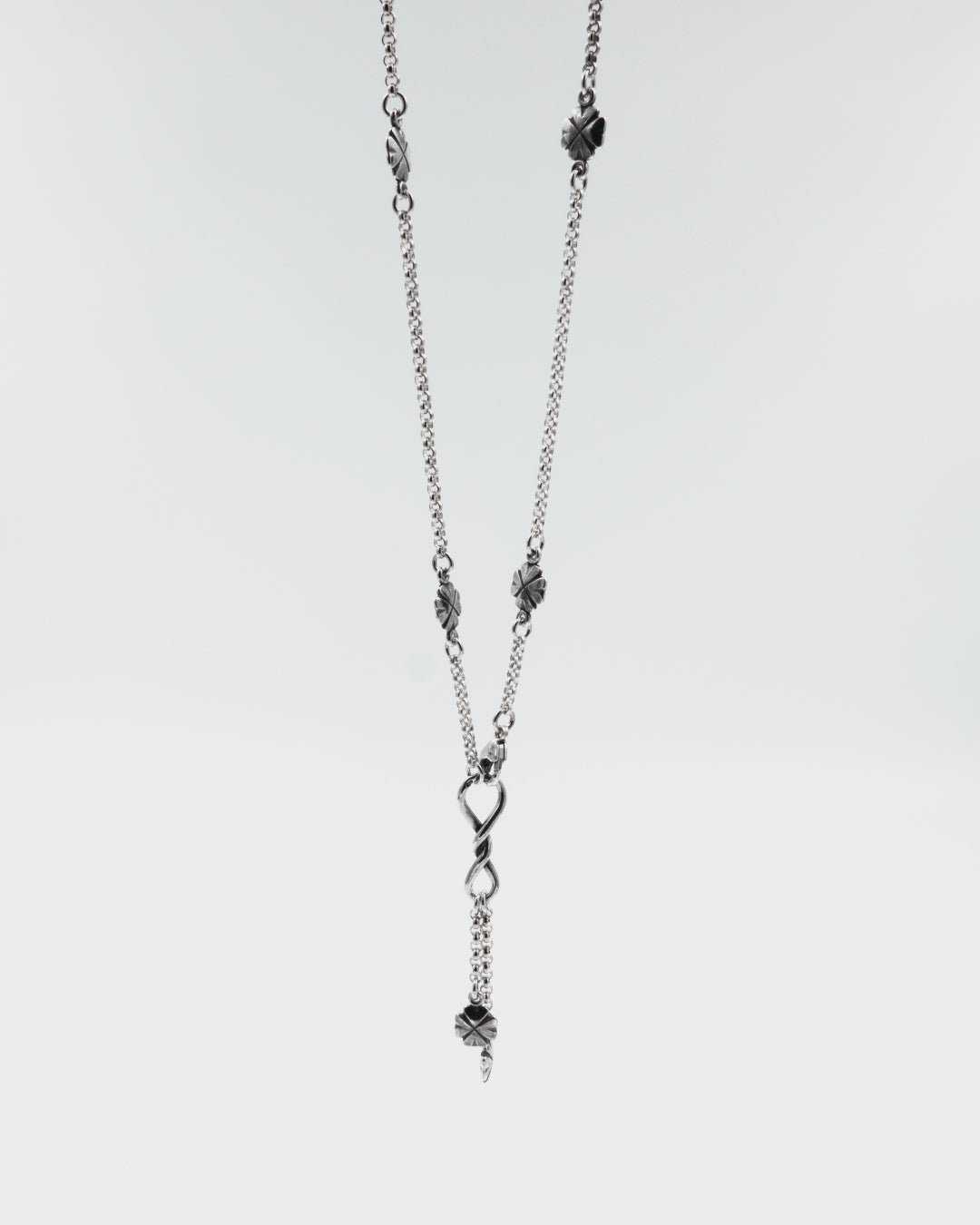 Pidetty Onnenapila-kaulakoru 85 cm hopea