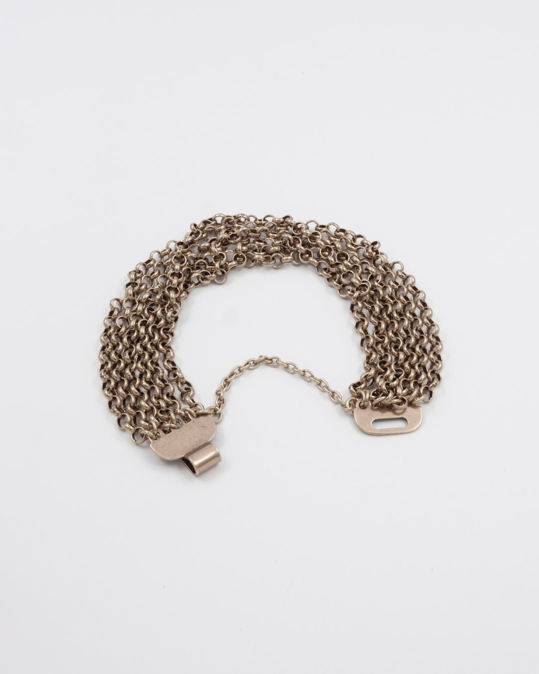 Pidetty Paratiisi-rannekoru (Hämäläinen juhlakoru) pronssi