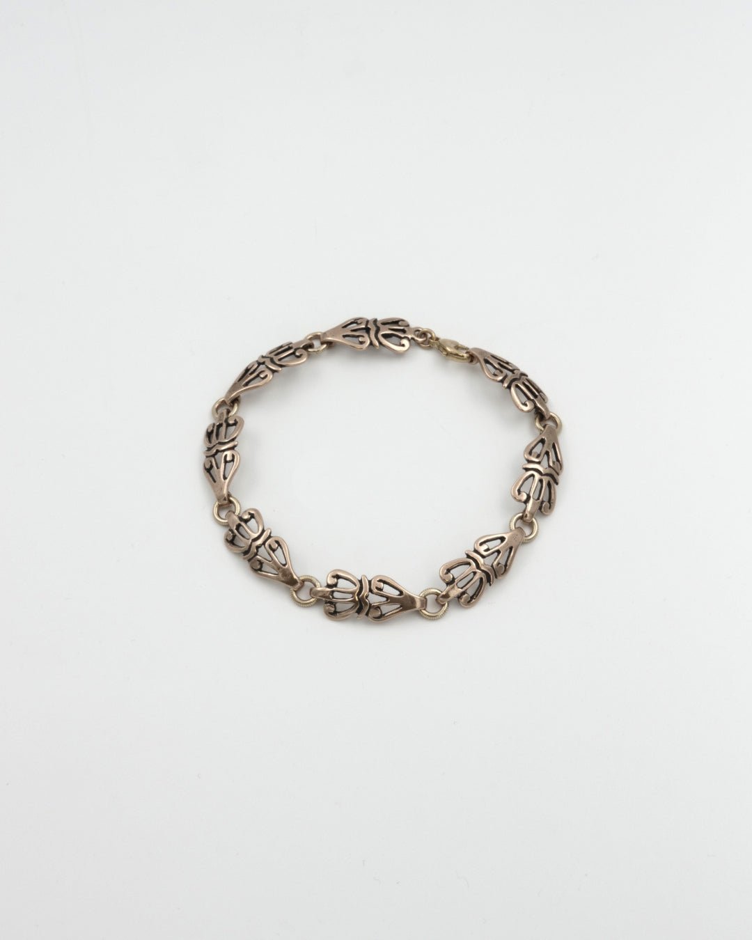 Pidetty Aurinkoleijona-rannekoru 8-osainen pronssi