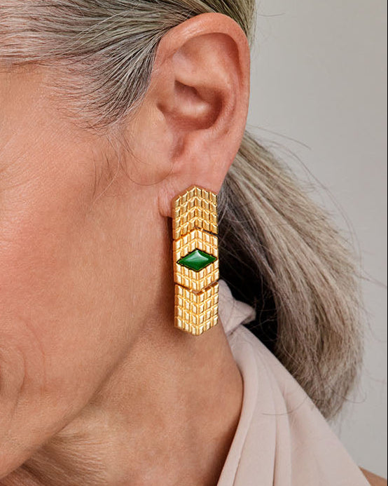 Haltija-korvakorut pronssi