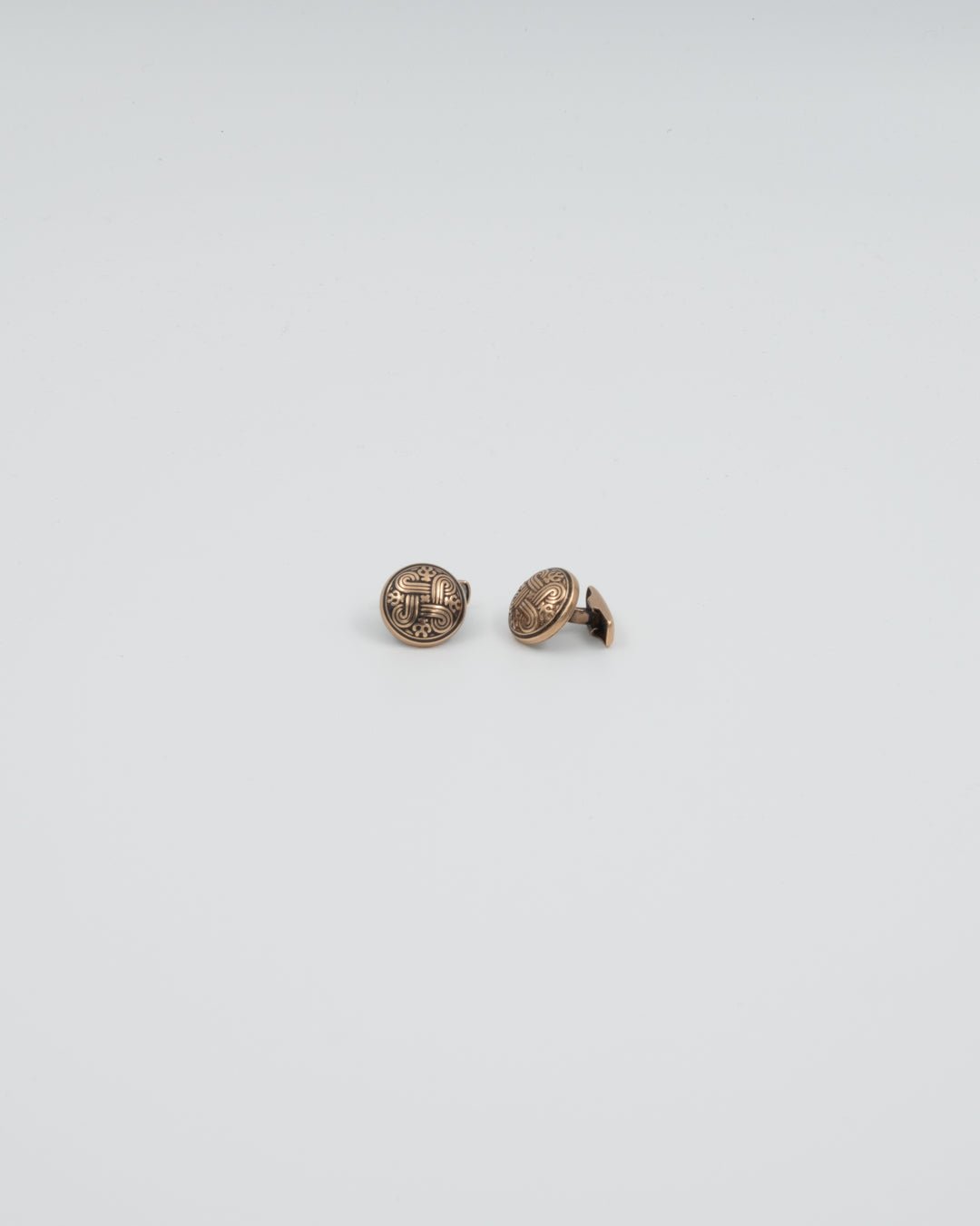 Held Hannunvaakuna cufflinks bronze