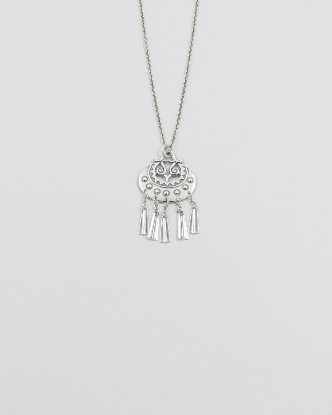 Pidetty Kuutar-riipus pieni hopea