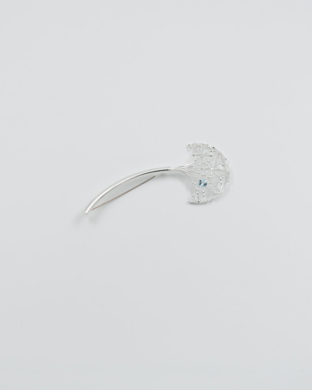 Kept Woman's voice brooch silver