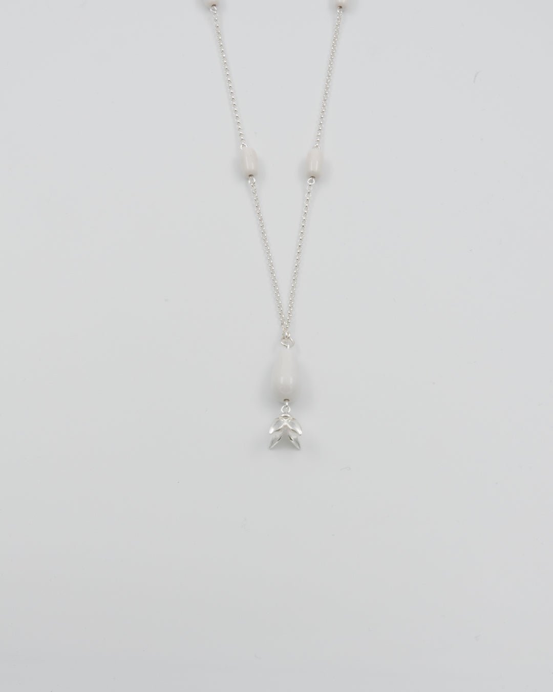 Pidetty Onerva-kaulakoru 87 cm hopea