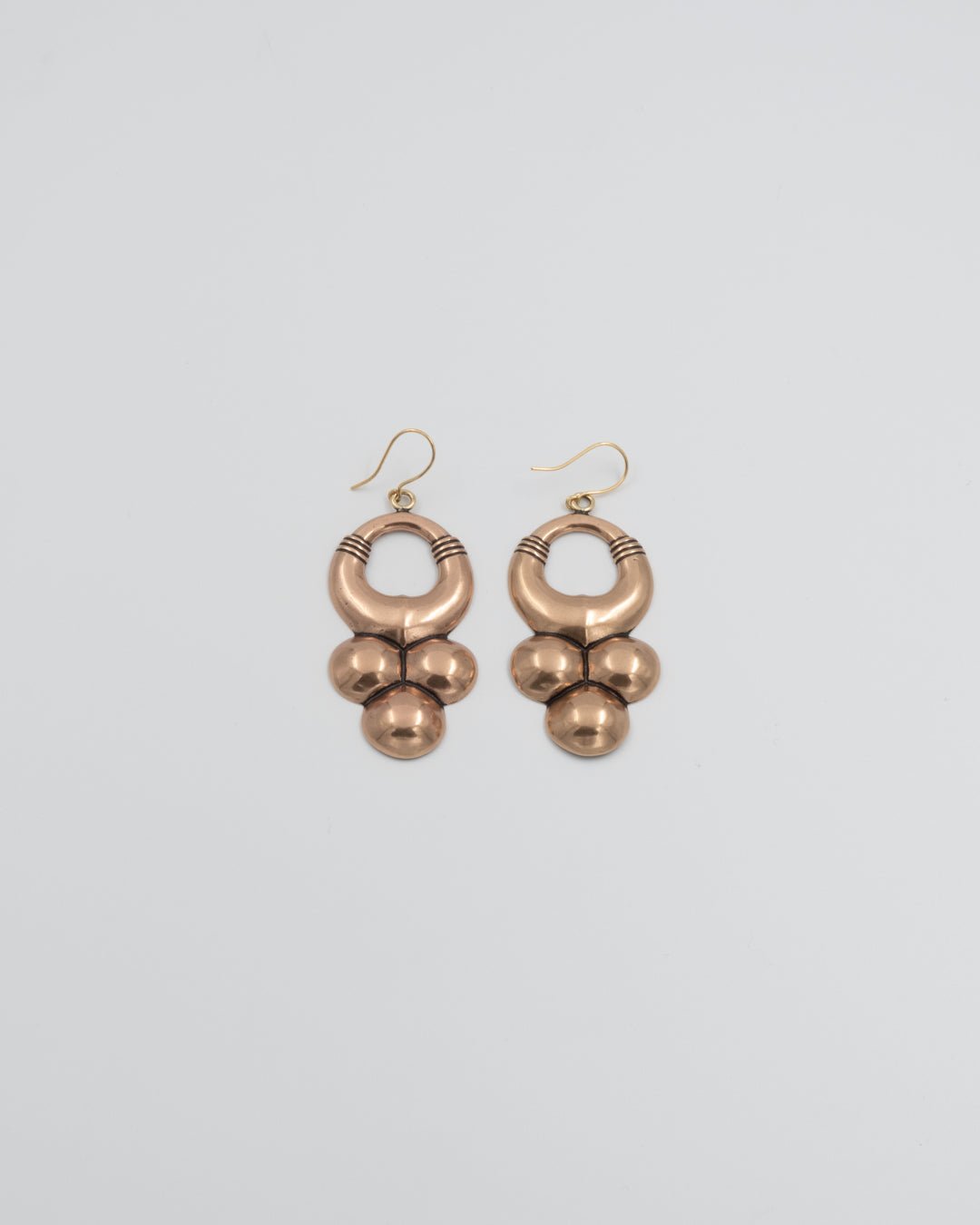 Pidetty Kainuun korvakorut pronssi koukku