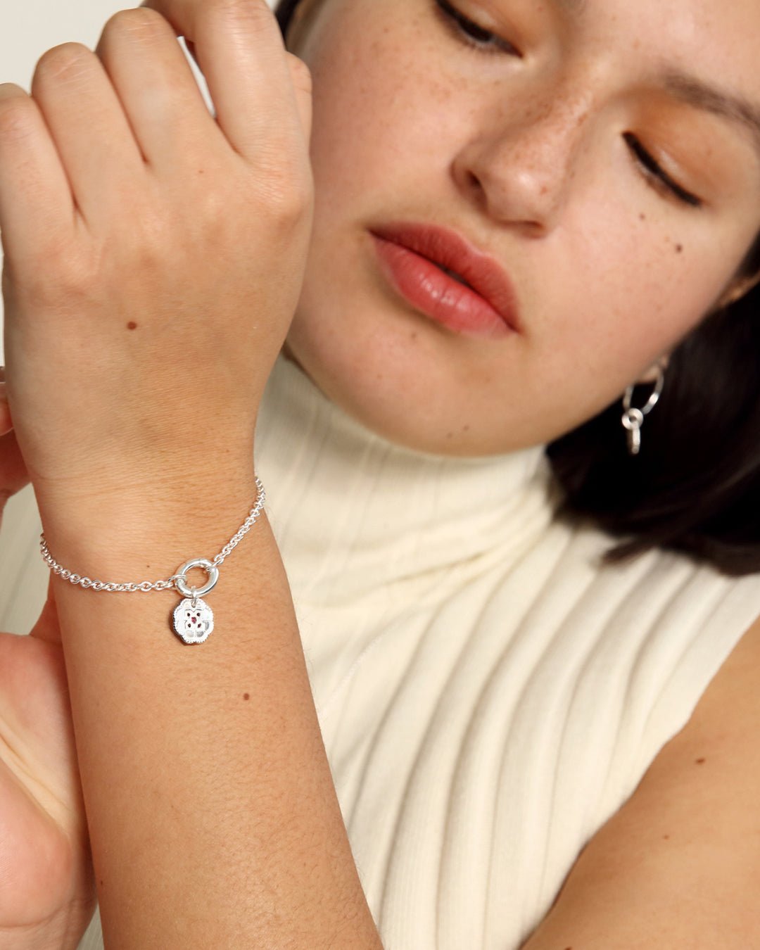 Roosa nauha 2023 Osmansolmu -hela hopea pinkki zirkonia