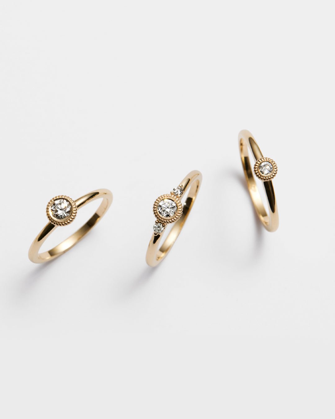 Valittu-sormus 2x0,03ct 1x0,17ct kulta