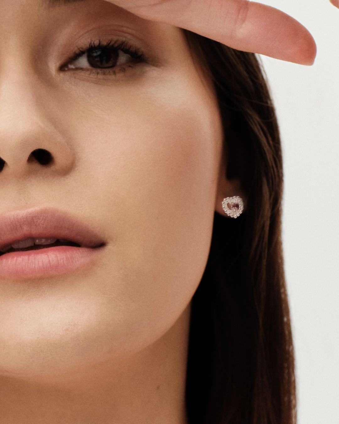 Roosa nauha 2025 Valoisa -korvakorut hopea pinkki zirkonia