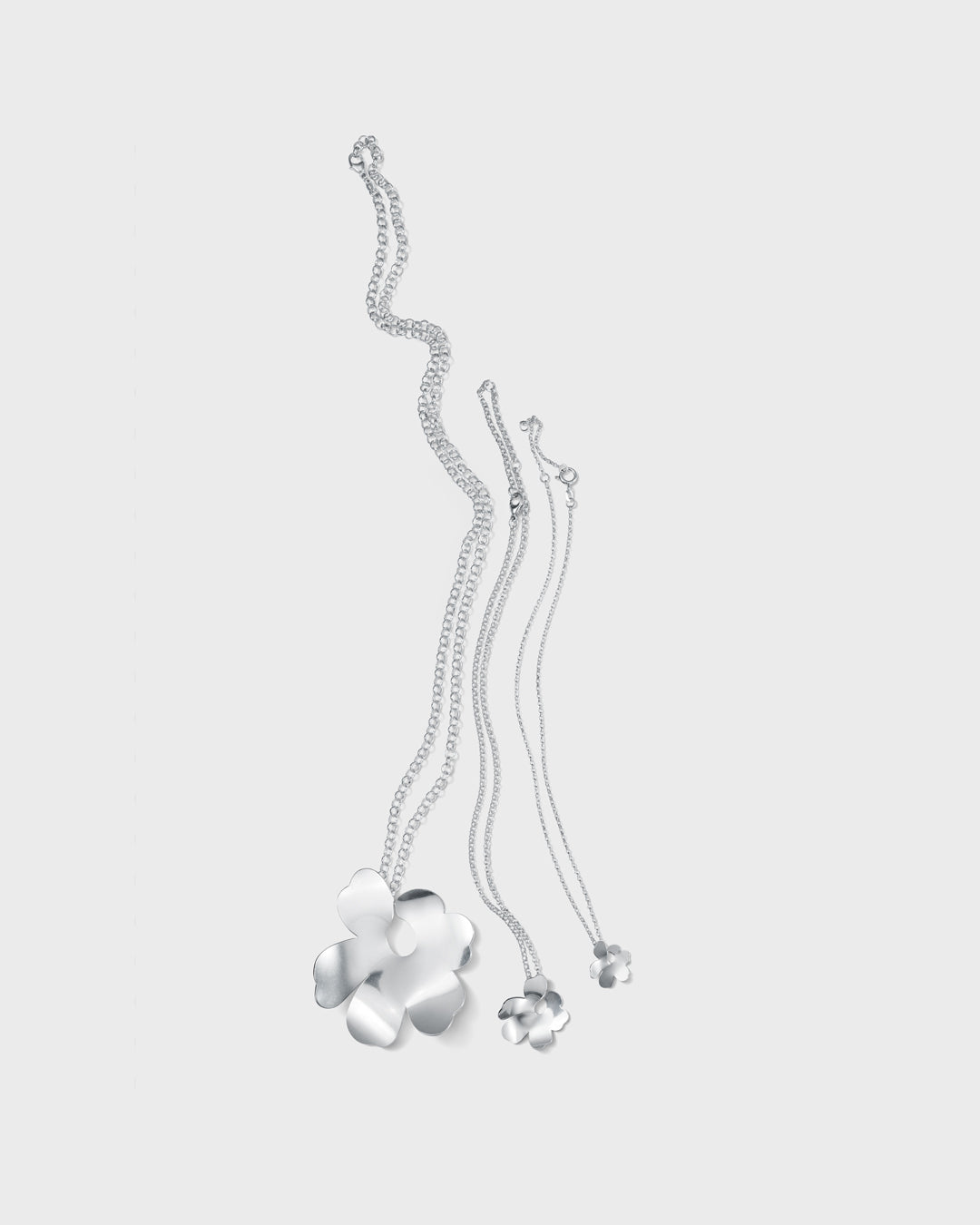 Unikko-riipus iso hopea