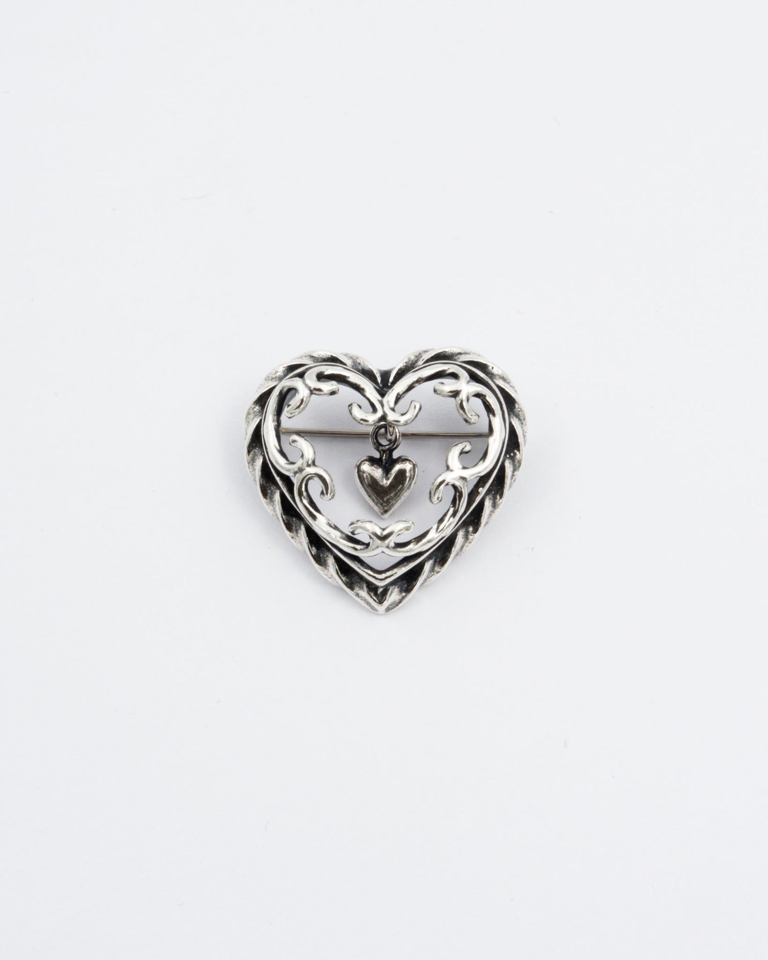 Pidett Talo heart brooch silver