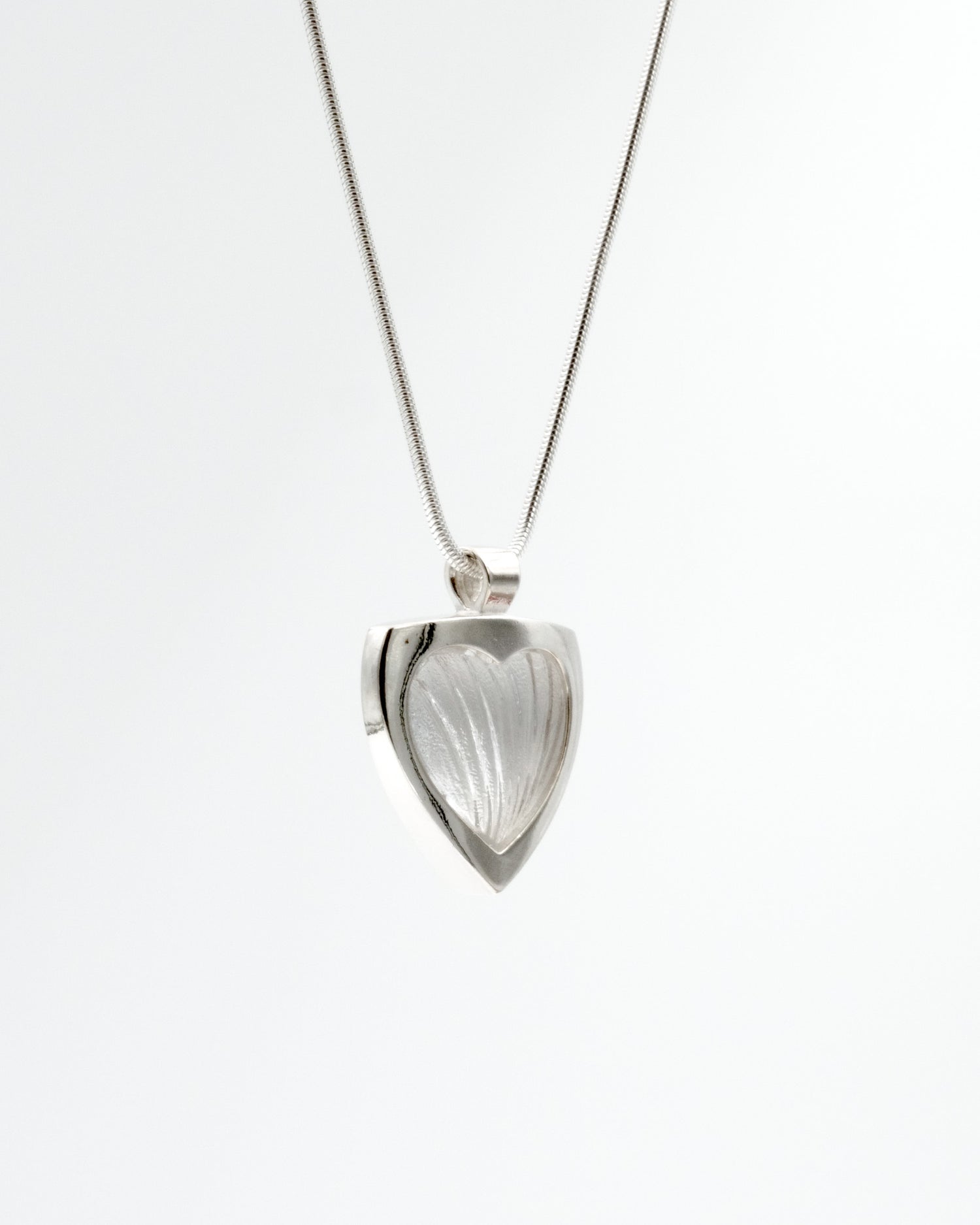 Held Love pendant silver clear