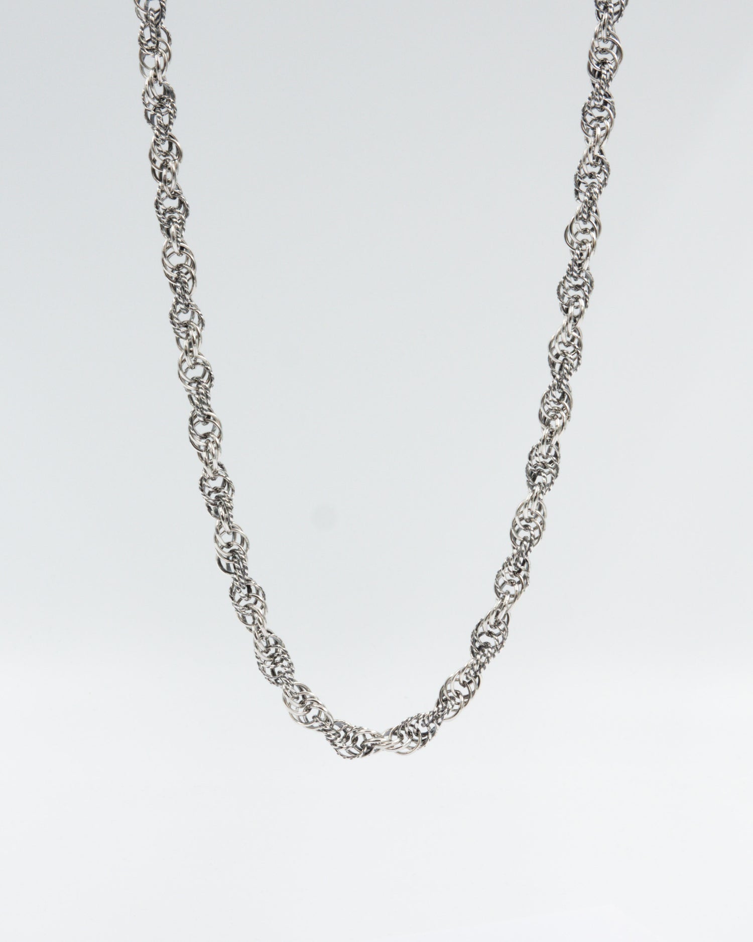 Pidetty Setukaisten kääty -kaulakoru ohut hopea