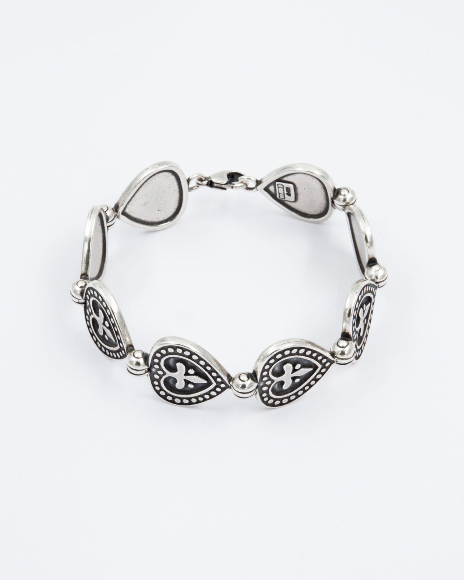 Pidetty Pustan sydän -rannekoru hopea