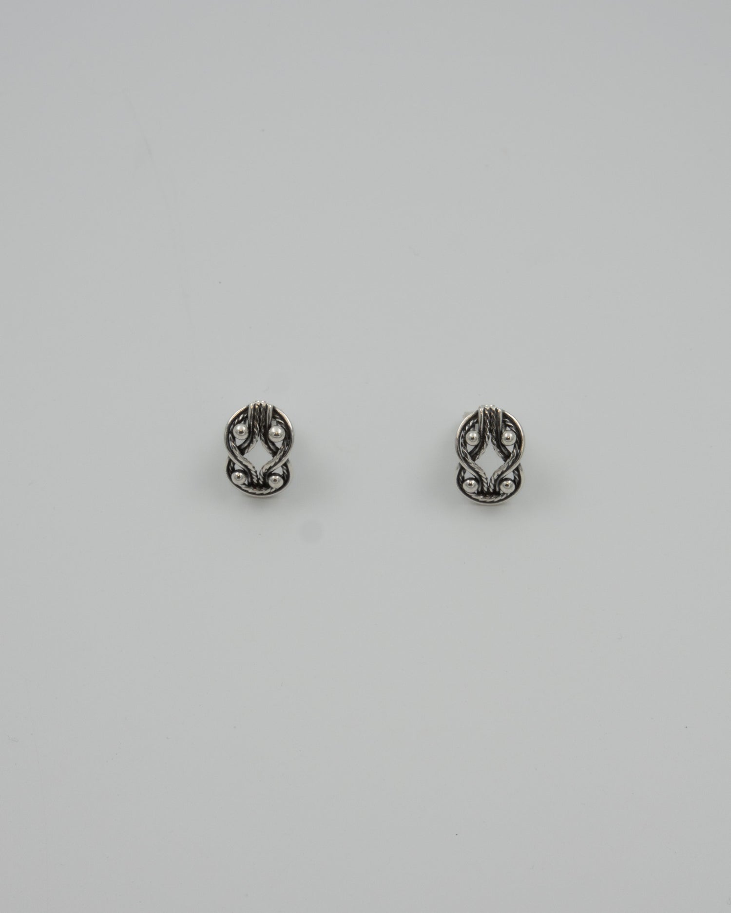 Held Teljänneito earrings silver clip