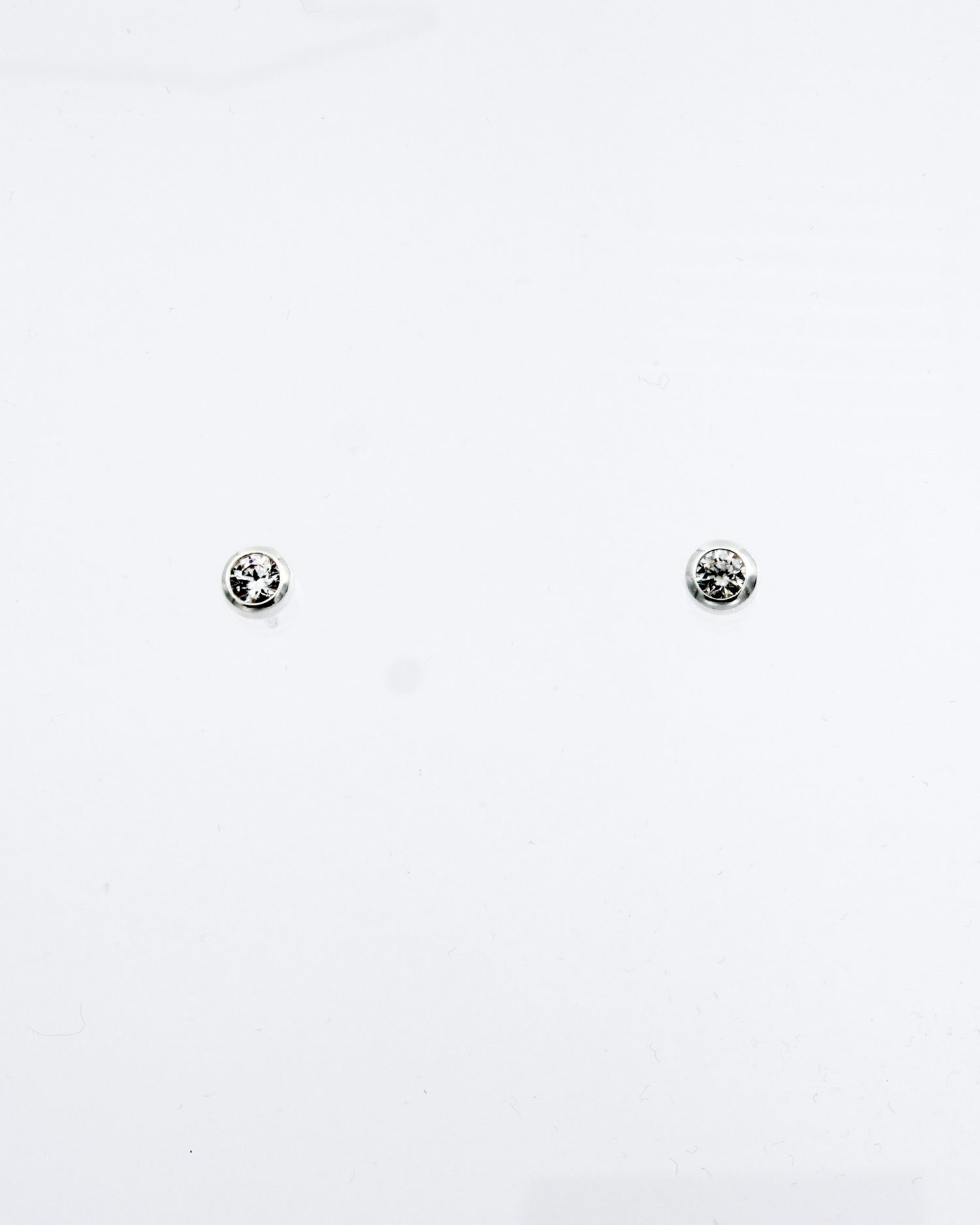 Kept Trend earrings silver zirconia